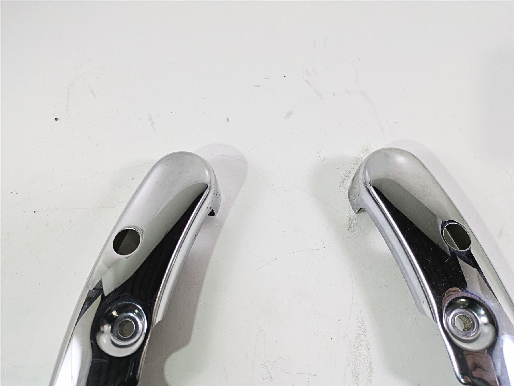2009 Harley Touring FLHX Street Glide Subframe Strut Covers 47502-09A 47504-09A {{ shop.shopifyCountryName }} - Mototech271