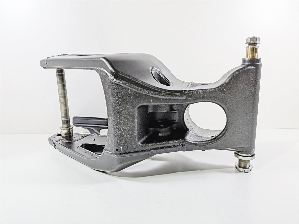 2008 Yamaha YZF R1 RN19 Straight Rear Swingarm Swing Arm & Axle 4C8-22110-10-00 {{ shop.shopifyCountryName }} - Mototech271