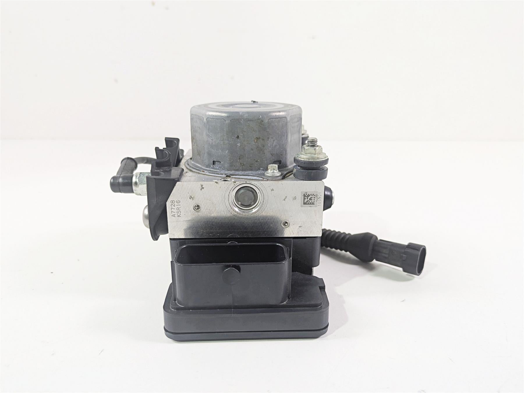 2017 KTM 1290 Super Duke GT Abs Brake Pump Control Module 60442031144 {{ shop.shopifyCountryName }} - Mototech271