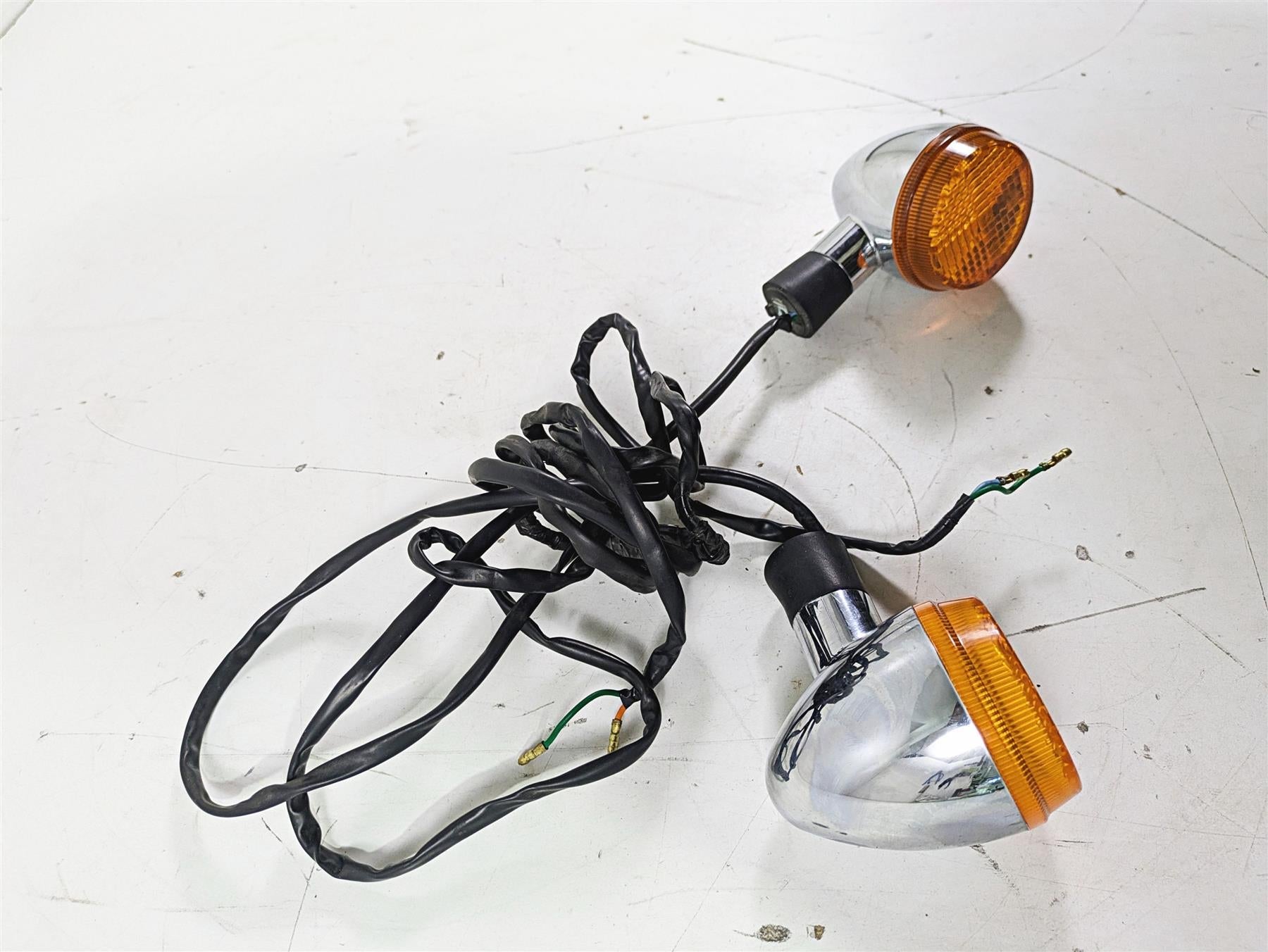 2002 Honda V-Twin VTX1800 C Rear Blinkers Turn Signal Set - Read 33600-MCH-003 {{ shop.shopifyCountryName }} - Mototech271