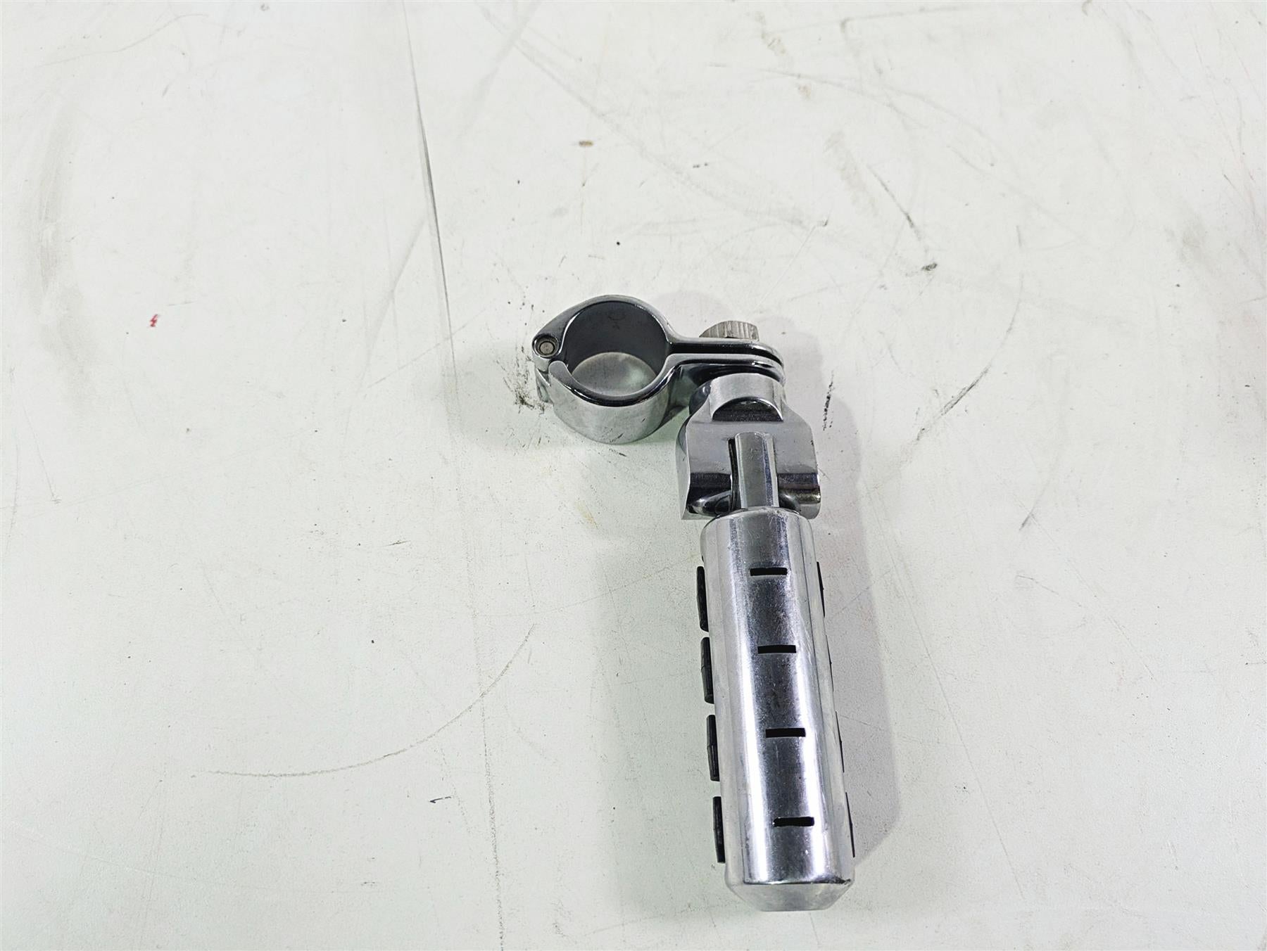 1996 Harley Touring FLHTCUI Electra Glide Highway Foot Peg + Mount {{ shop.shopifyCountryName }} - Mototech271