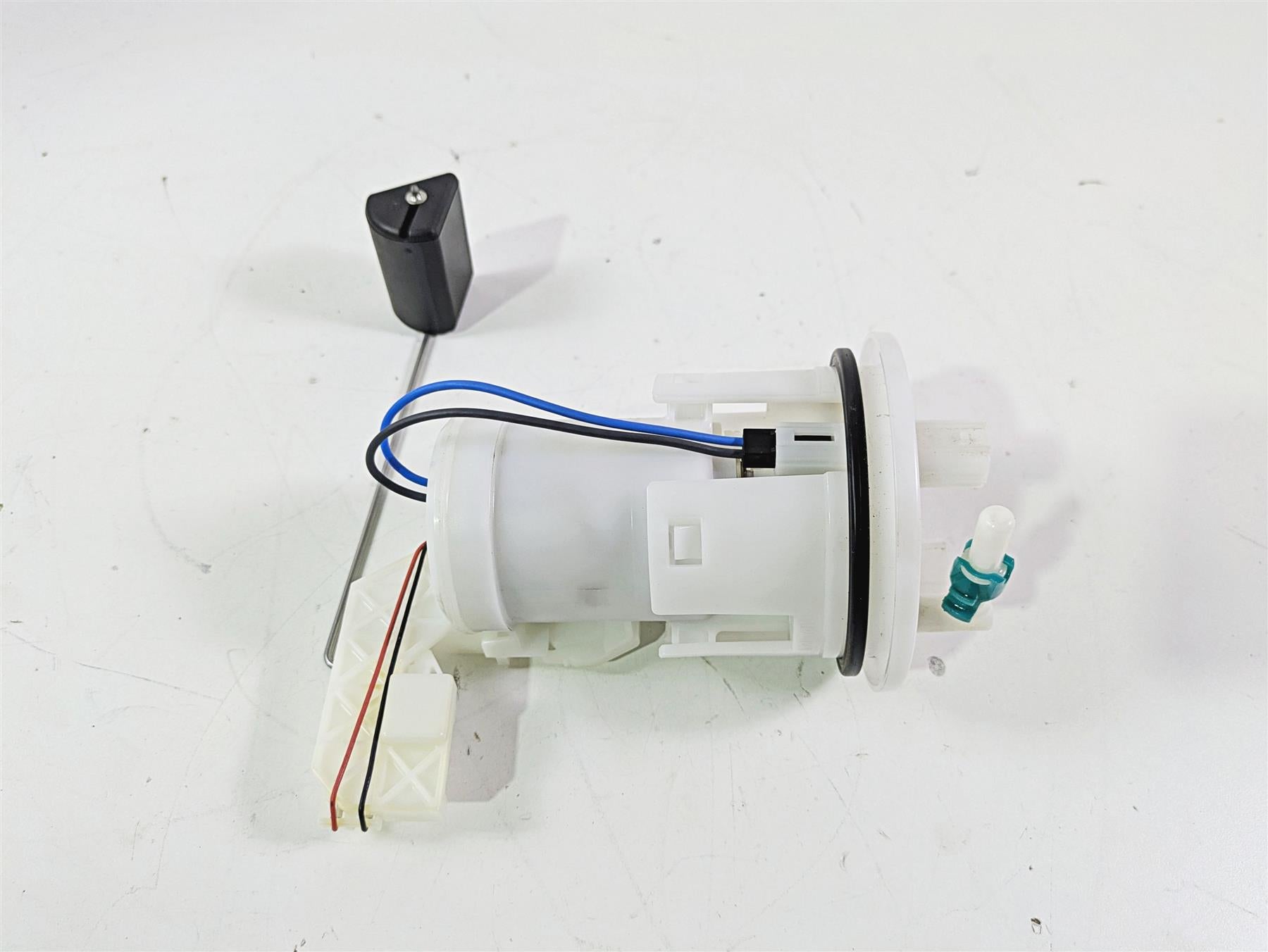 2025 Honda CBR600RR Fuel Gas Petrol Pump 16700-MFJ-D03 {{ shop.shopifyCountryName }} - Mototech271