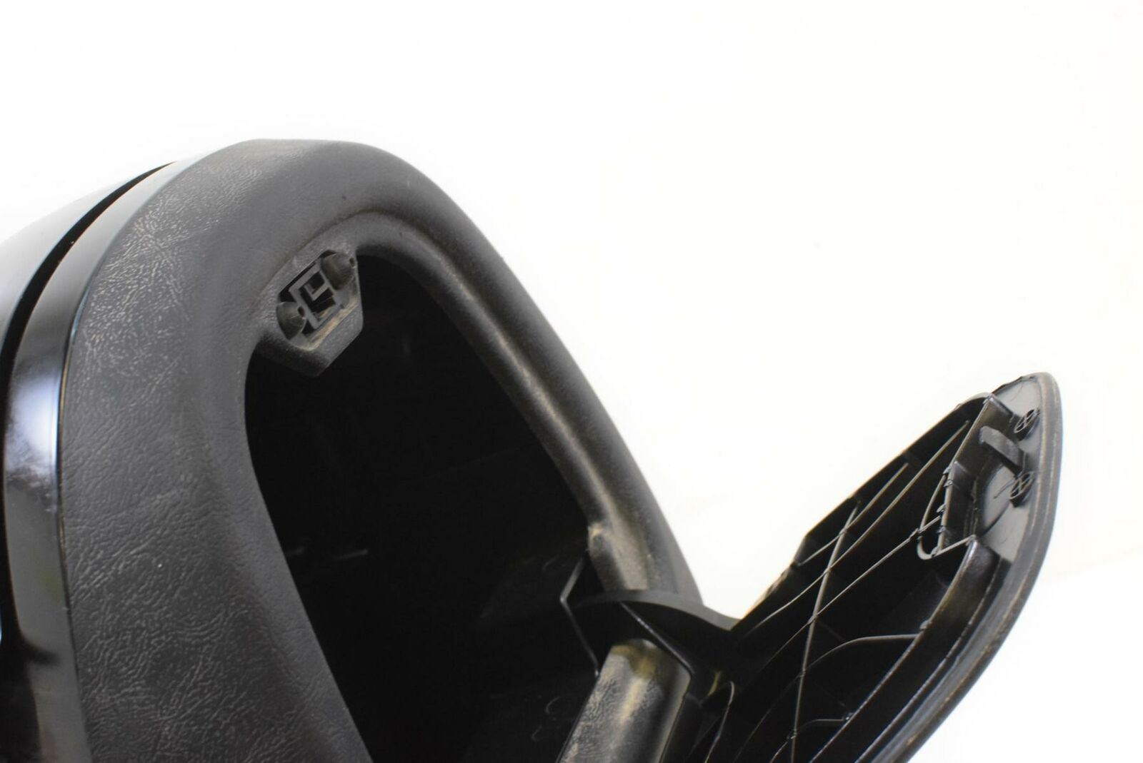 2016 Harley Touring FLHTCU Electra Glide Right Lower Leg Fairing Cover 57100114 {{ shop.shopifyCountryName }} - Mototech271