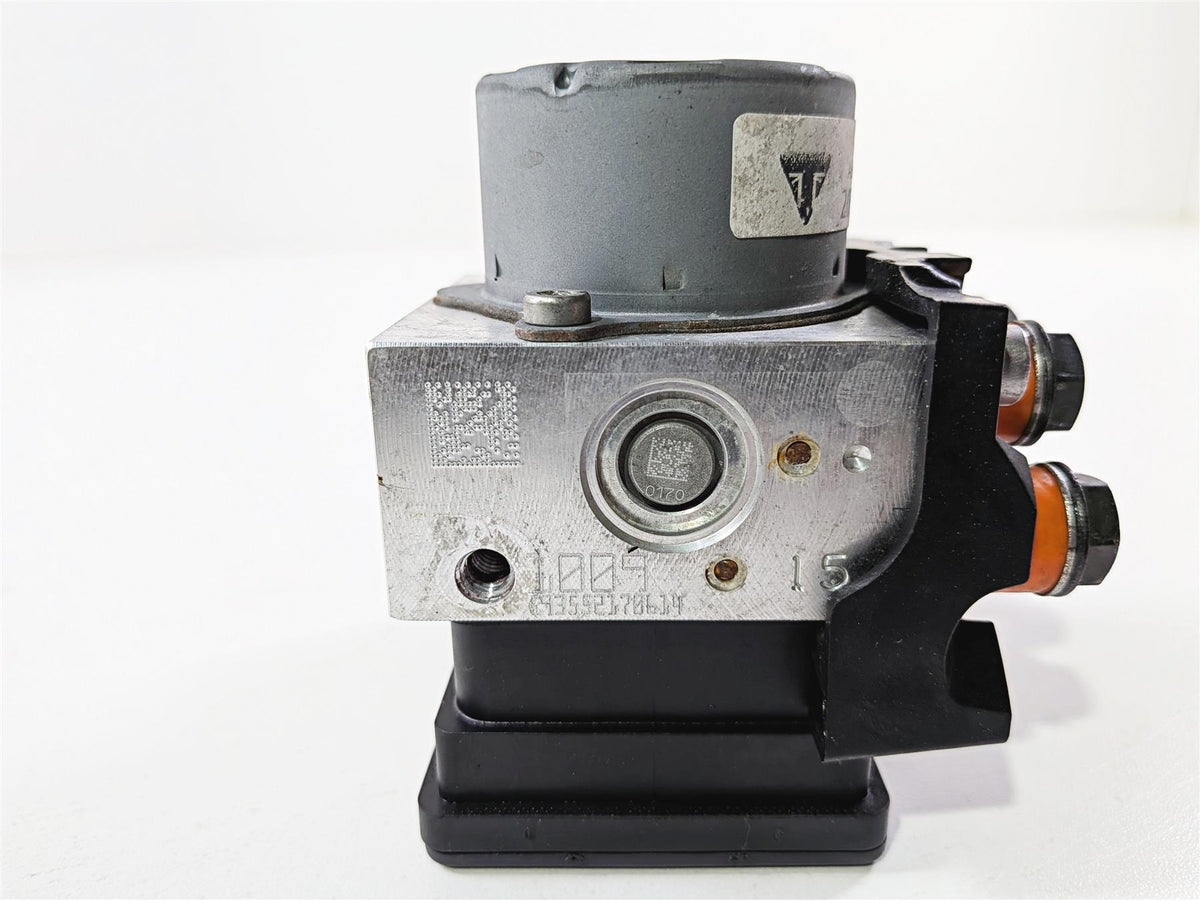 2019 Triumph Speed Triple RS 1050 Abs Brake Pump Module T2029204 T2022250 {{ shop.shopifyCountryName }} - Mototech271
