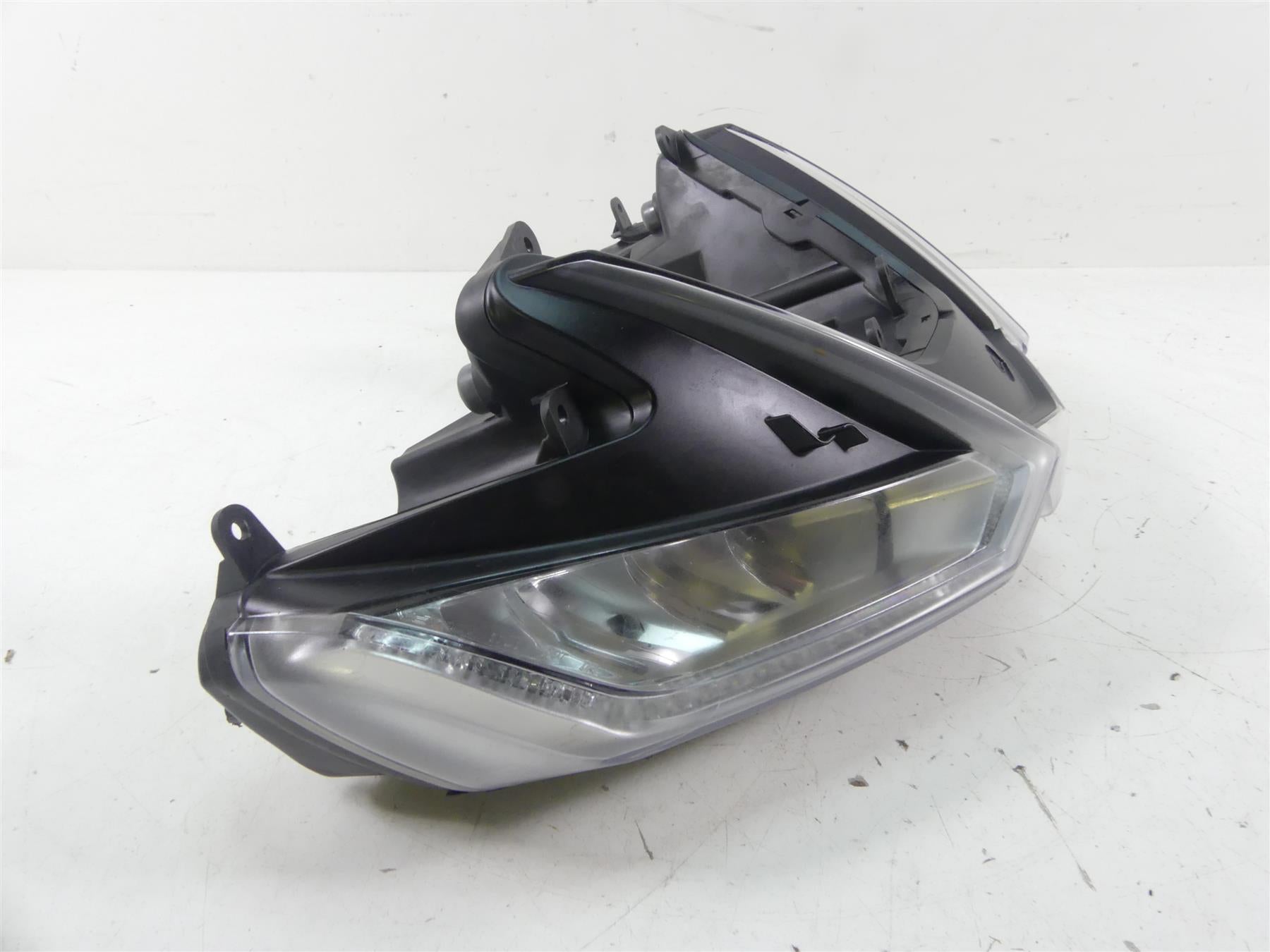2021 Aprilia RS 660 Head Light Headlight Lamp Lens 2D000465 {{ shop.shopifyCountryName }} - Mototech271