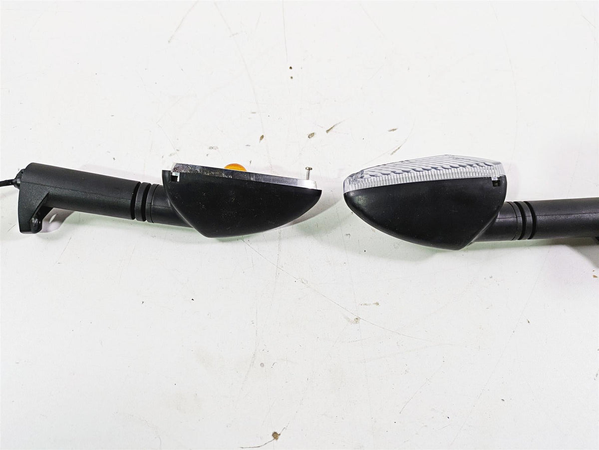 2019 BMW G310GS K02 Front Blinker Turn Signal Set - Read 63138534355 63138534354 {{ shop.shopifyCountryName }} - Mototech271