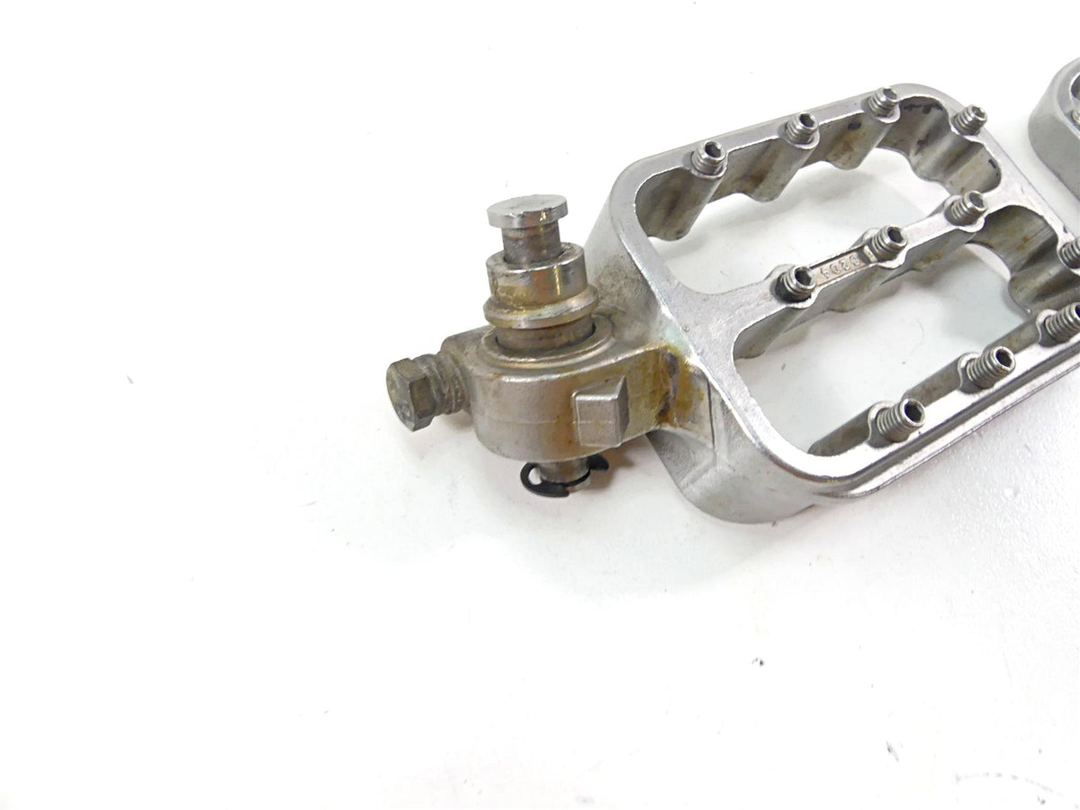 2009 BMW R1200GS K255 Adv Fastway Evolution III Footpeg Foot Peg Set 22-5-001 {{ shop.shopifyCountryName }} - Mototech271