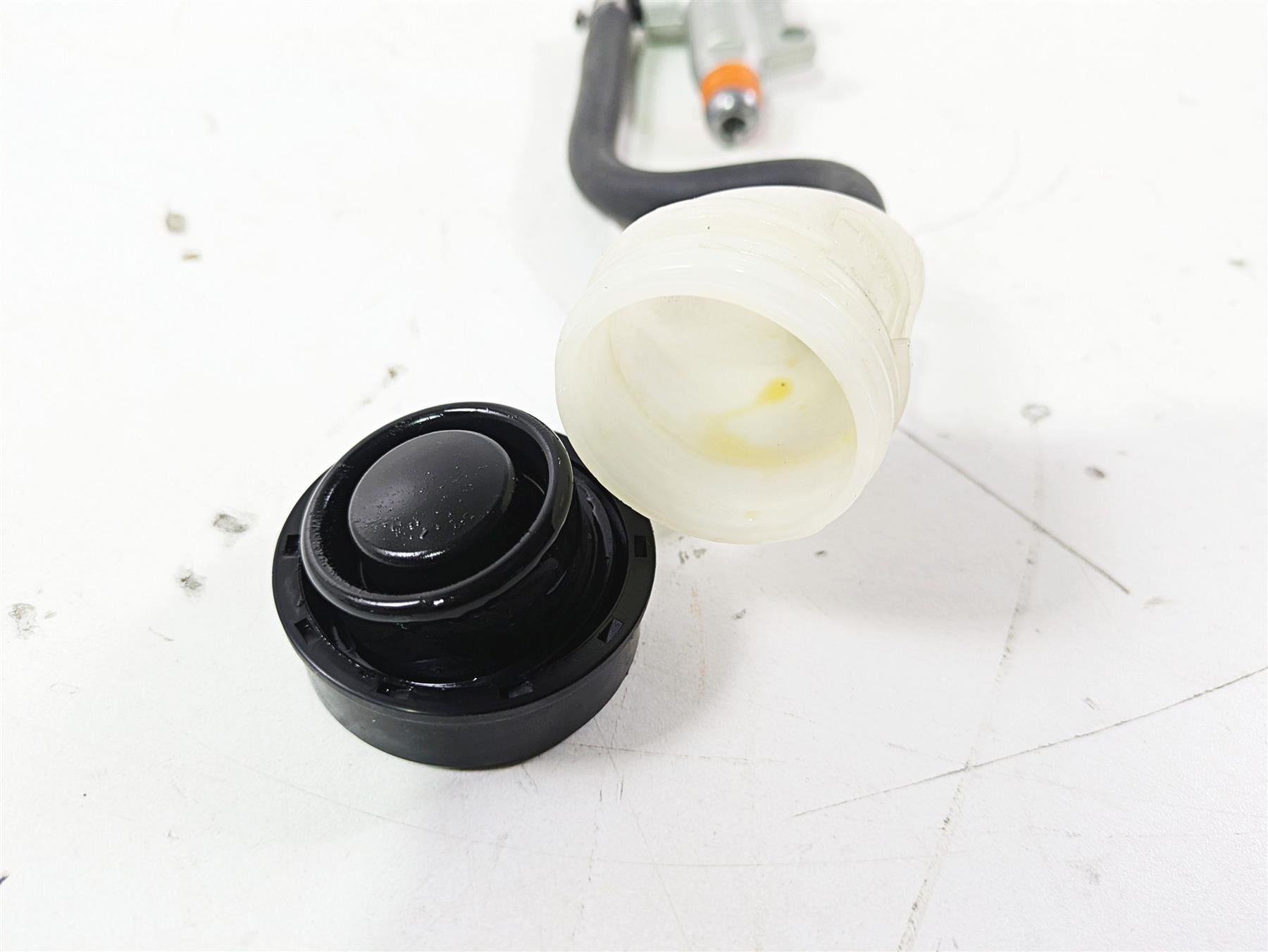 2017 BMW S1000RR K46 Brembo Rear Brake Master Cylinder 34317720905 {{ shop.shopifyCountryName }} - Mototech271