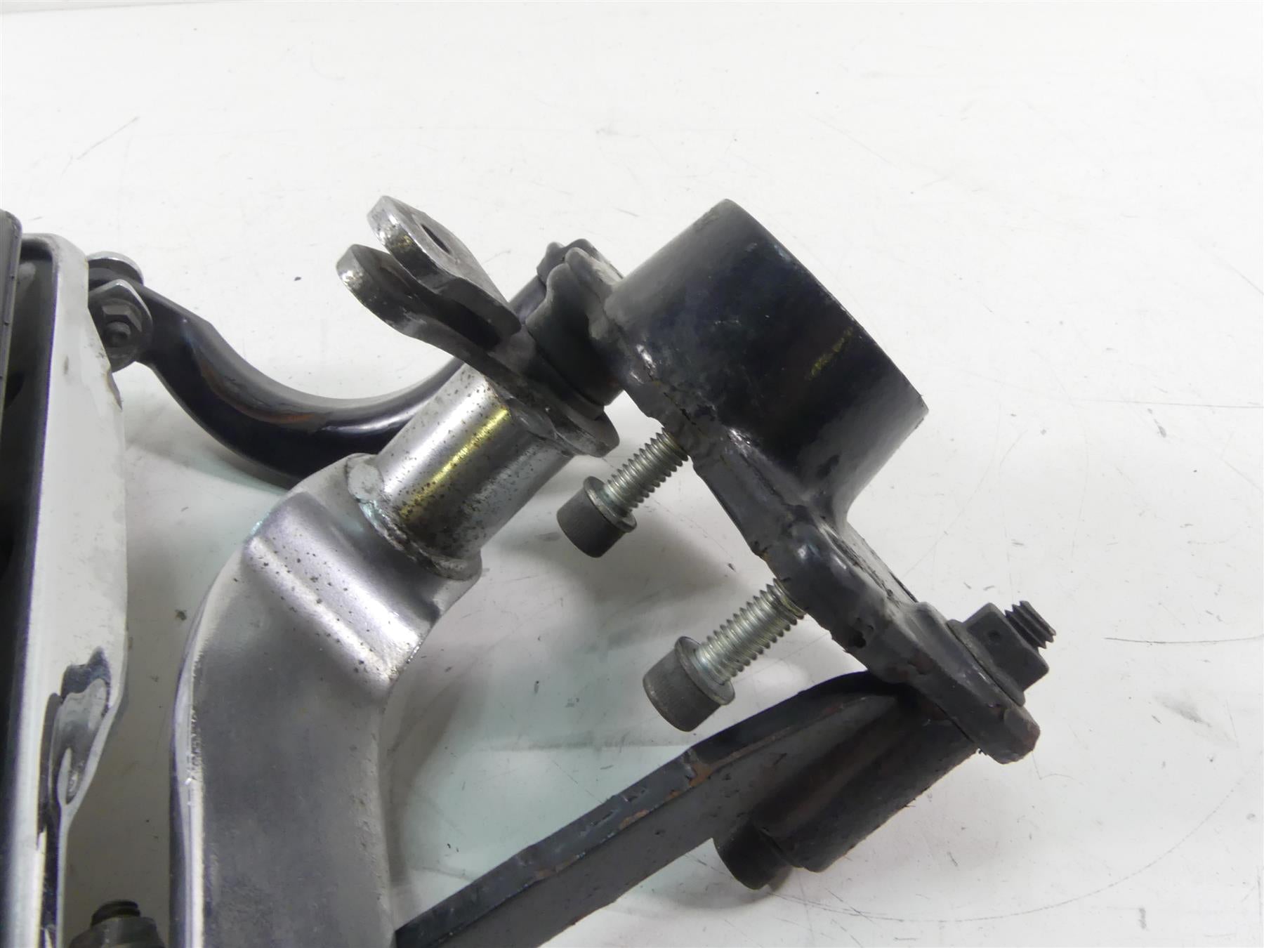 2011 Harley Touring FLTRX Road Glide Front Right Rider Floor Board 50683-04 {{ shop.shopifyCountryName }} - Mototech271