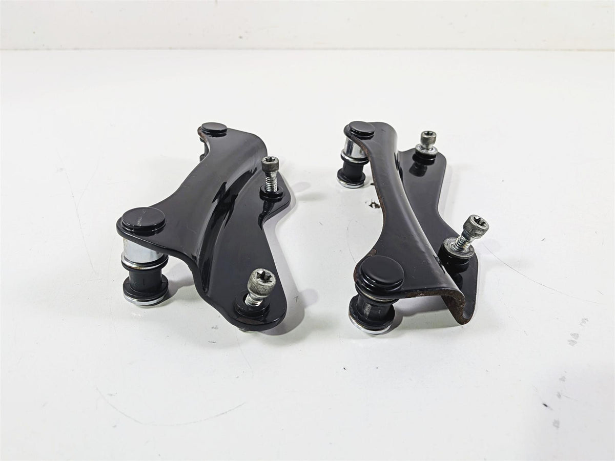 2020 Harley Touring FLTRK Road Glide 4-Point Docking Hardware Kit 52300354 {{ shop.shopifyCountryName }} - Mototech271