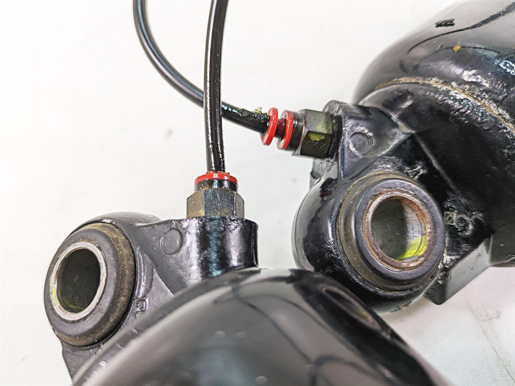 2005 Harley Touring FLHTCUI Electra Glide Rear Air Shock Set - Read 54565-97C {{ shop.shopifyCountryName }} - Mototech271