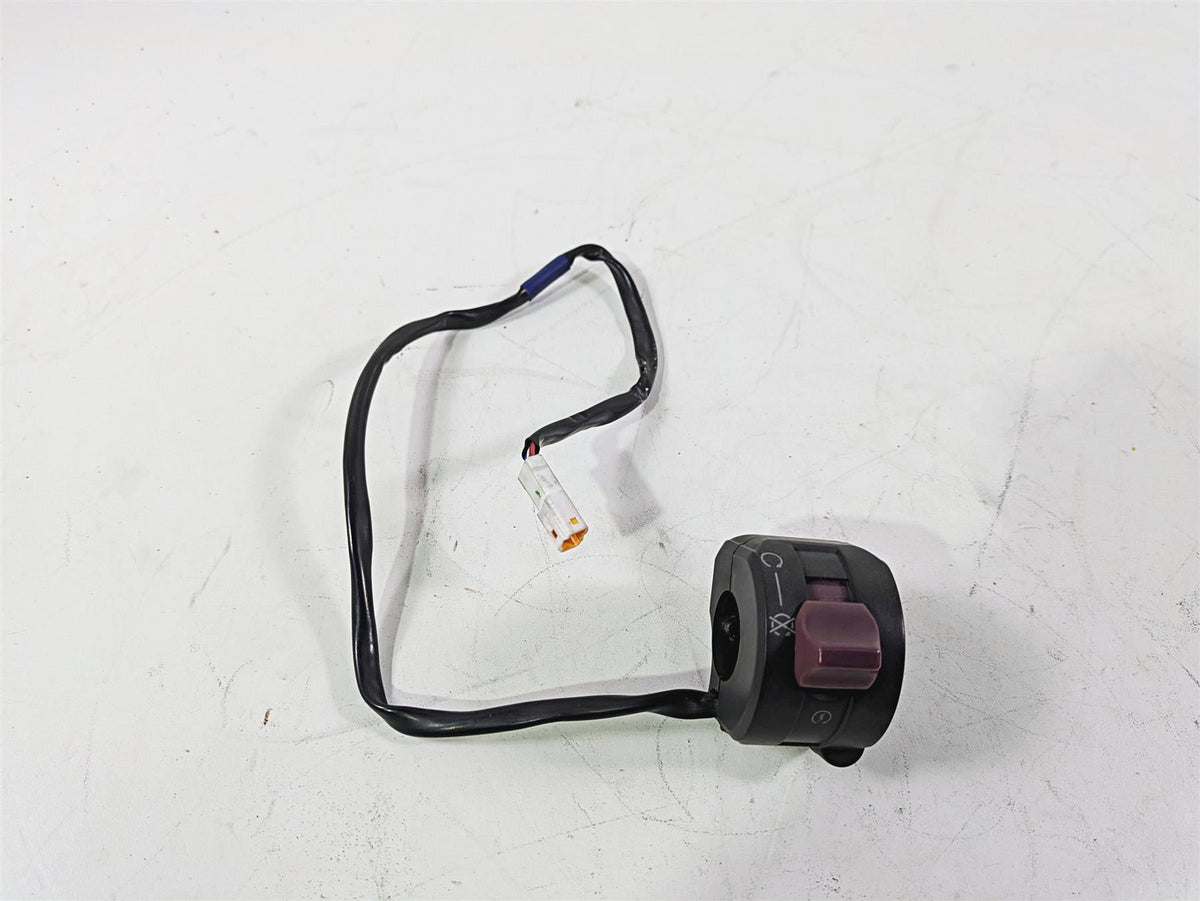 2013 Ducati Hyperstrada 821 Right Hand Control Switch Start Kill 65010121E {{ shop.shopifyCountryName }} - Mototech271
