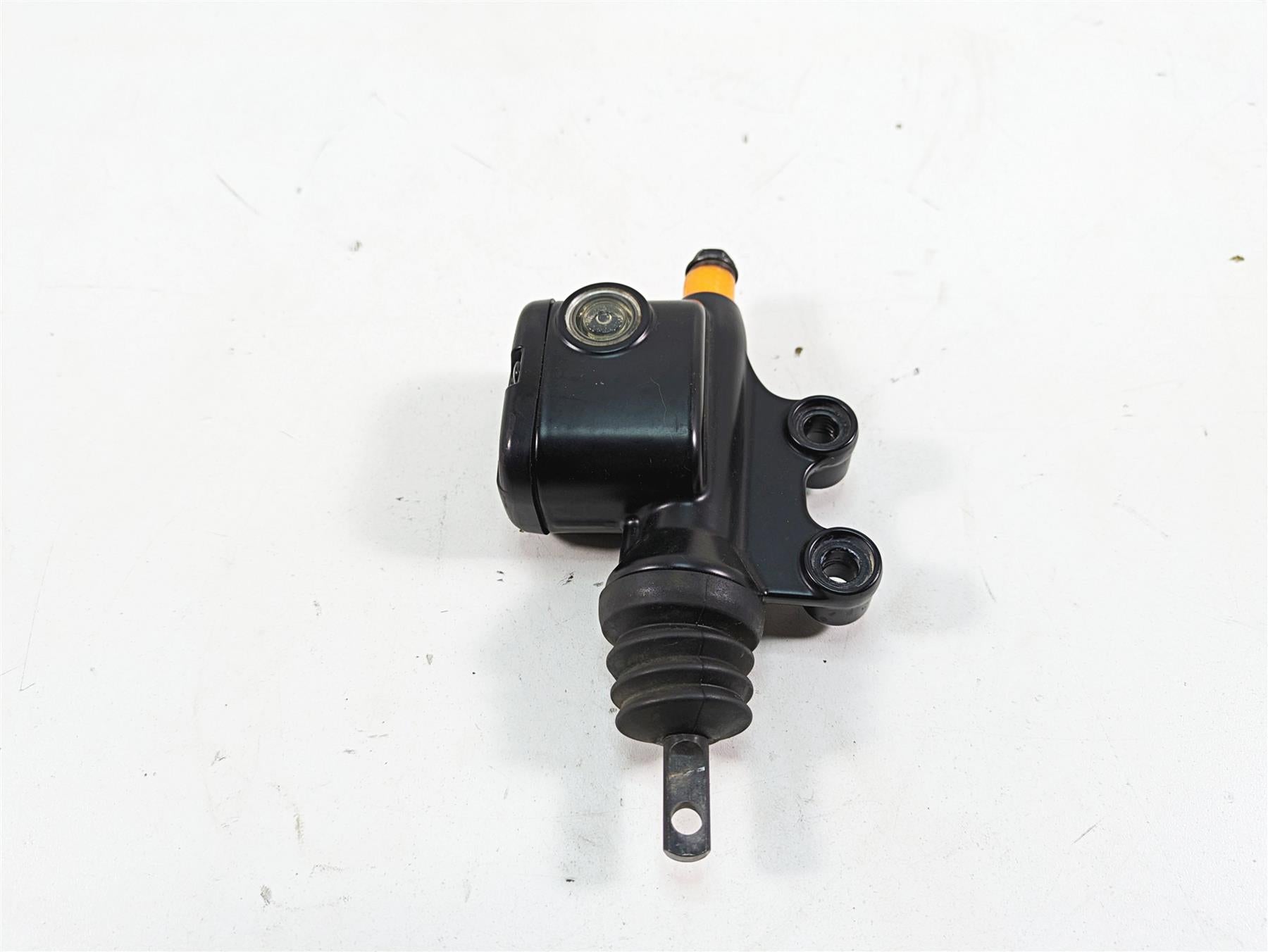 2019 Harley Touring FLHX Street Glide Rear Brake Master Cylinder 41700028A {{ shop.shopifyCountryName }} - Mototech271