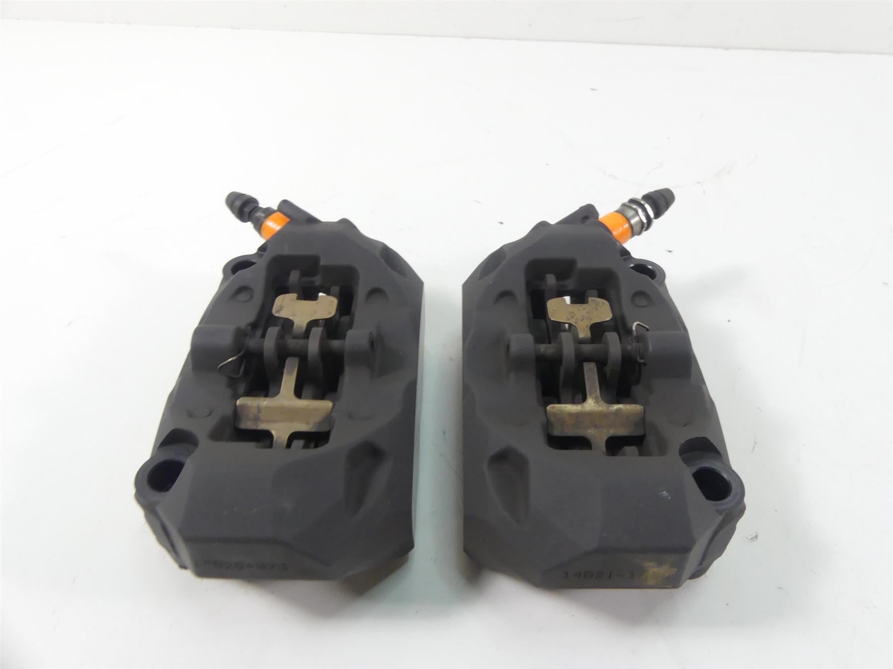 2014 BMW R1200GS K50 Front Brembo Brake Caliper Set 34118556205 34118556206 {{ shop.shopifyCountryName }} - Mototech271