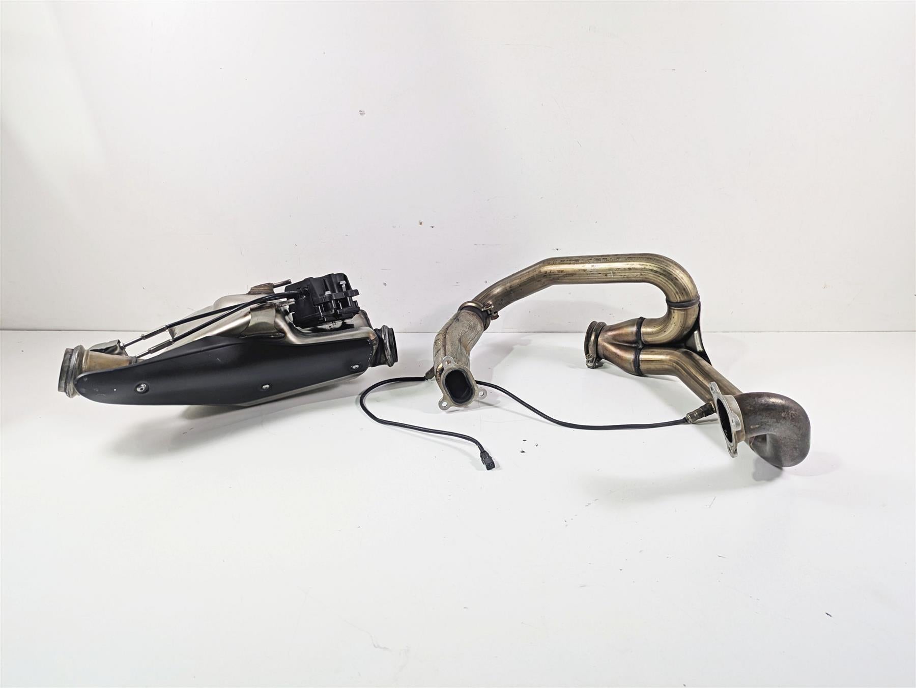 2017 KTM 1290 Super Duke GT Exhaust Chamber Header & Servo Set 61405050000