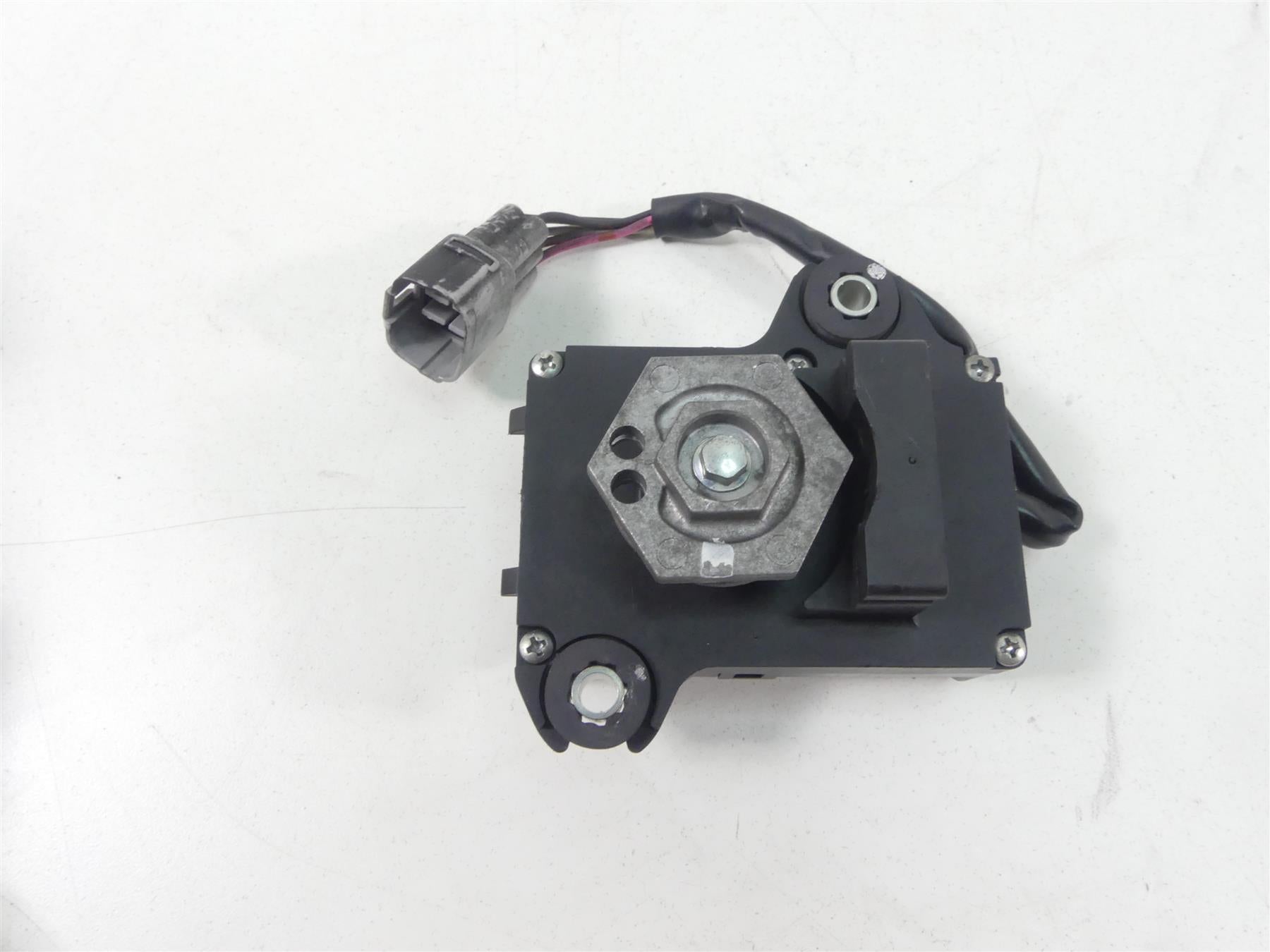 2016 Suzuki GSX-R750 Exhaust Valve Servo Motor Actuator 33970-47H01 33970-47H02