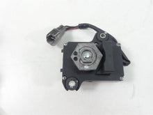 Load image into Gallery viewer, 2016 Suzuki GSX-R750 Exhaust Valve Servo Motor Actuator 33970-47H01 33970-47H02
