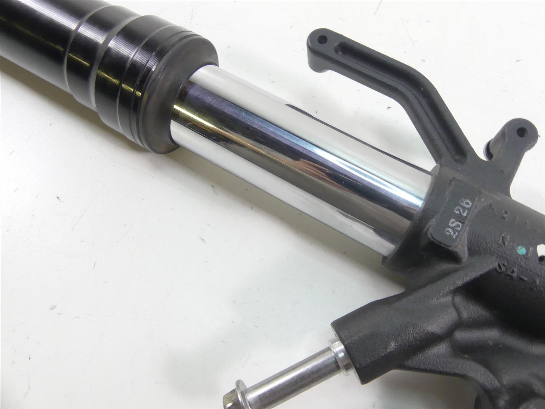 2013 Kawasaki ZX636 ZX6R Ninja Left Showa Front Fork - For Parts 44071-0834-39V {{ shop.shopifyCountryName }} - Mototech271