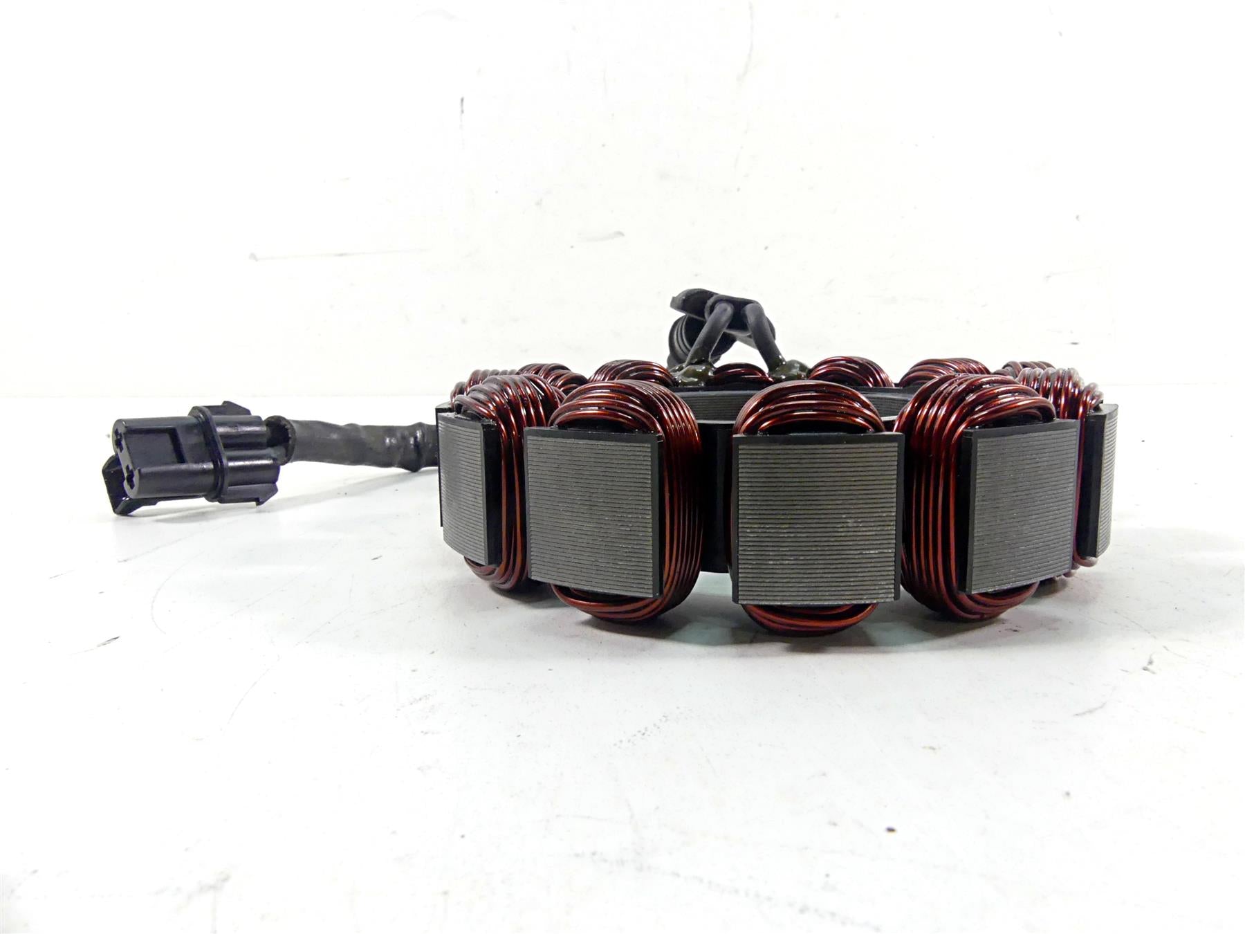2004 Harley Touring FLHTCUI Electra Glide Stator Alternator Generator 29987-02A {{ shop.shopifyCountryName }} - Mototech271