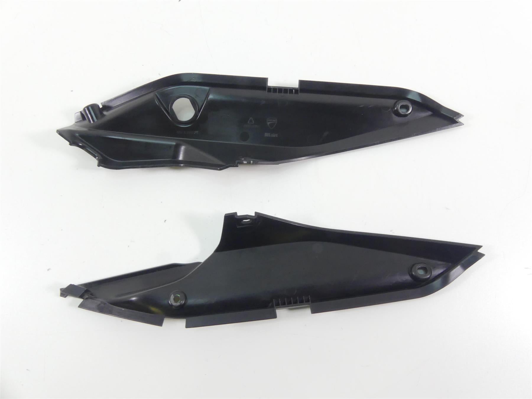 2014 Ducati Hypermotard 821 SP Tail Side Infill Cover Fairing Set 48211741A {{ shop.shopifyCountryName }} - Mototech271