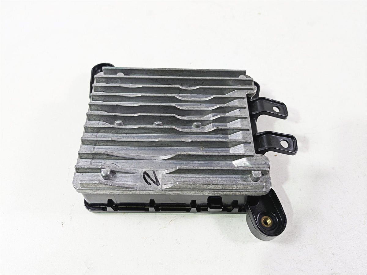 2017 Indian Chieftain Limited Audio Radio Control Module 4015979 {{ shop.shopifyCountryName }} - Mototech271