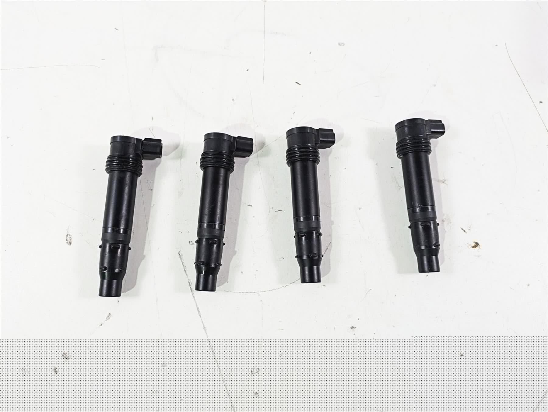 2024 Kawasaki ZX6R ZX636 Ninja Ignition Coils Stick Coil Set 21171-0757 {{ shop.shopifyCountryName }} - Mototech271