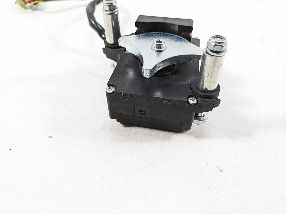 2016 Suzuki M109R VZR1800 Denso Exhaust Header Servo 33970-48G00 {{ shop.shopifyCountryName }} - Mototech271