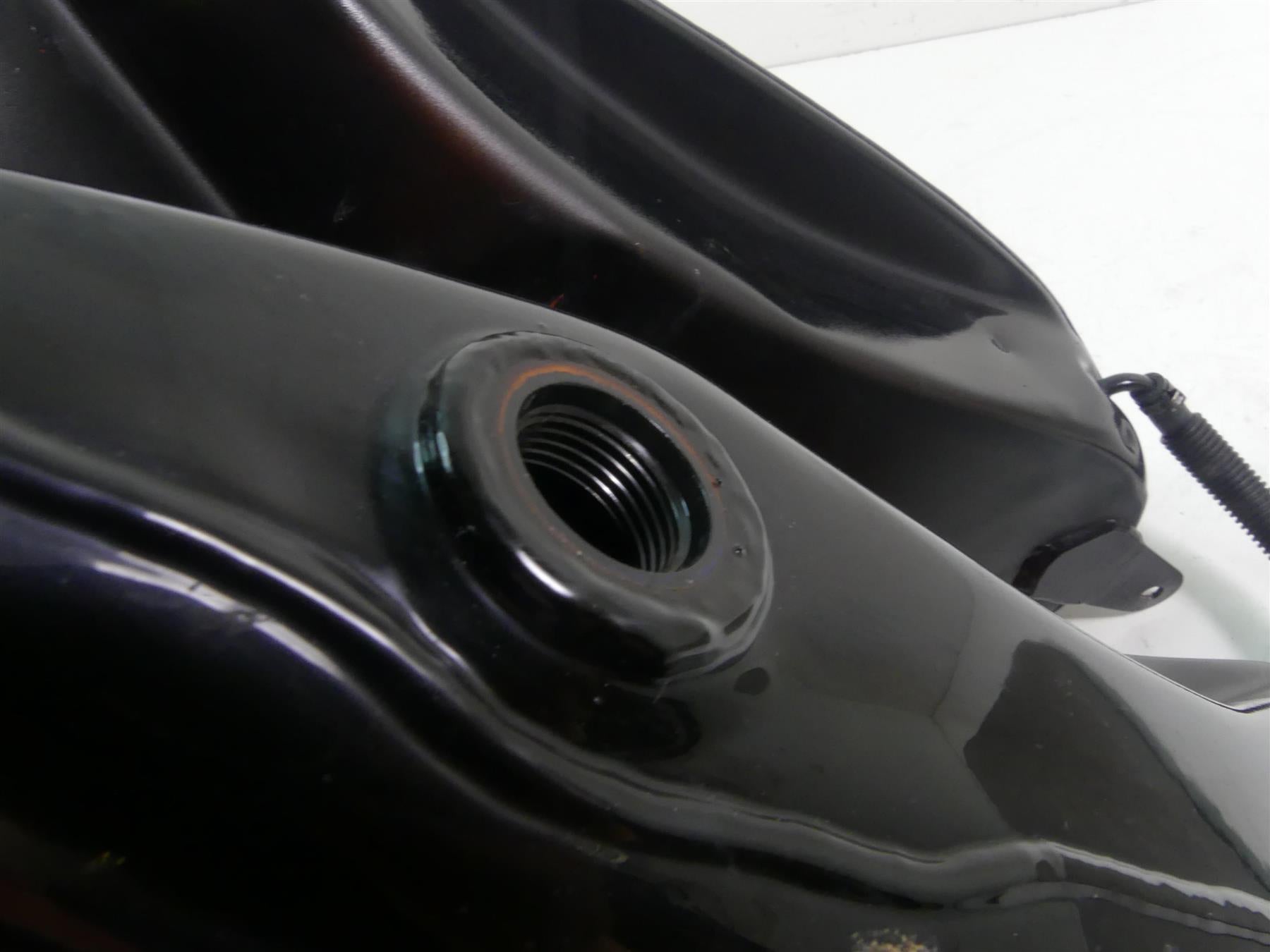 2007 Harley FLHTCU SE2 CVO Electra Glide Oem Fuel Gas Petrol Tank 61356-03 {{ shop.shopifyCountryName }} - Mototech271