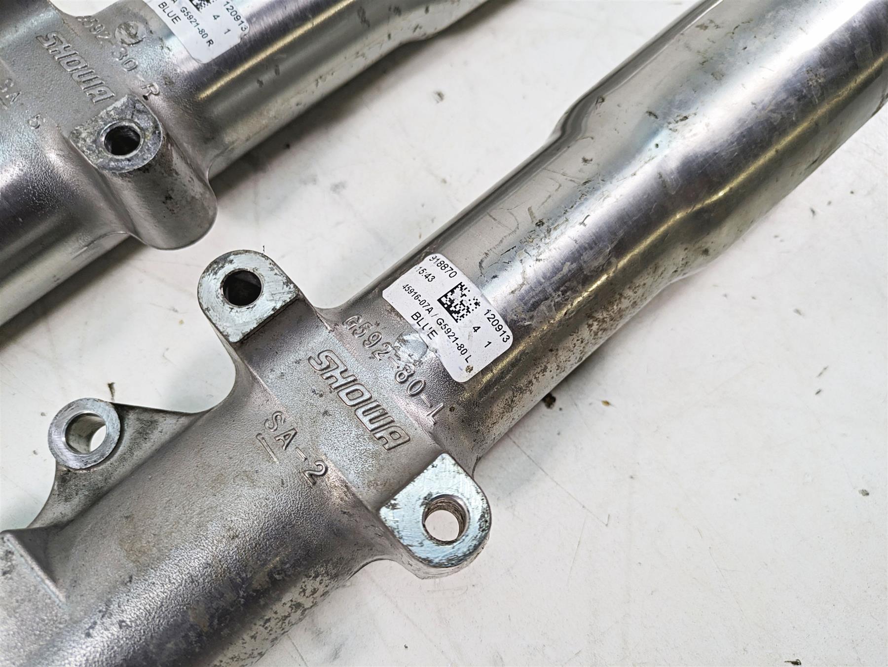 2013 Harley Softail FLSTFB Fat Boy Lo Straight Front Fork Leg Set 45915-08A {{ shop.shopifyCountryName }} - Mototech271