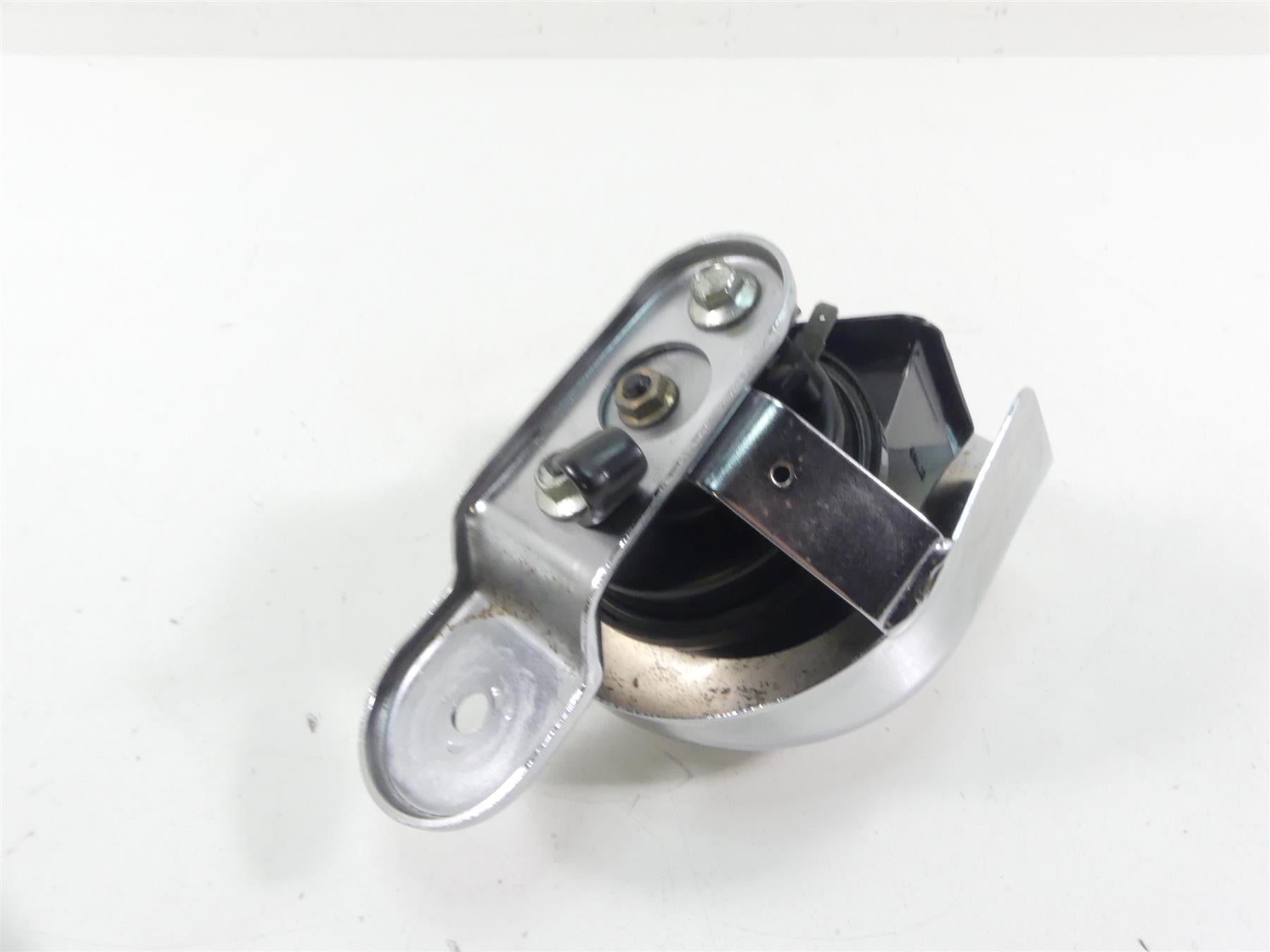 2007 Harley FLHTCU SE CVO Electra Glide Horn With Chrome Cover 61300478 {{ shop.shopifyCountryName }} - Mototech271