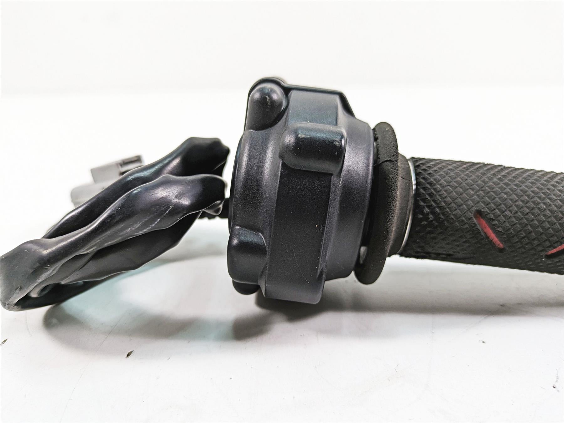 2020 Ducati Hypermotard 950 SP Ride Fly By Wire Throttle Grips -Read 66020141A {{ shop.shopifyCountryName }} - Mototech271