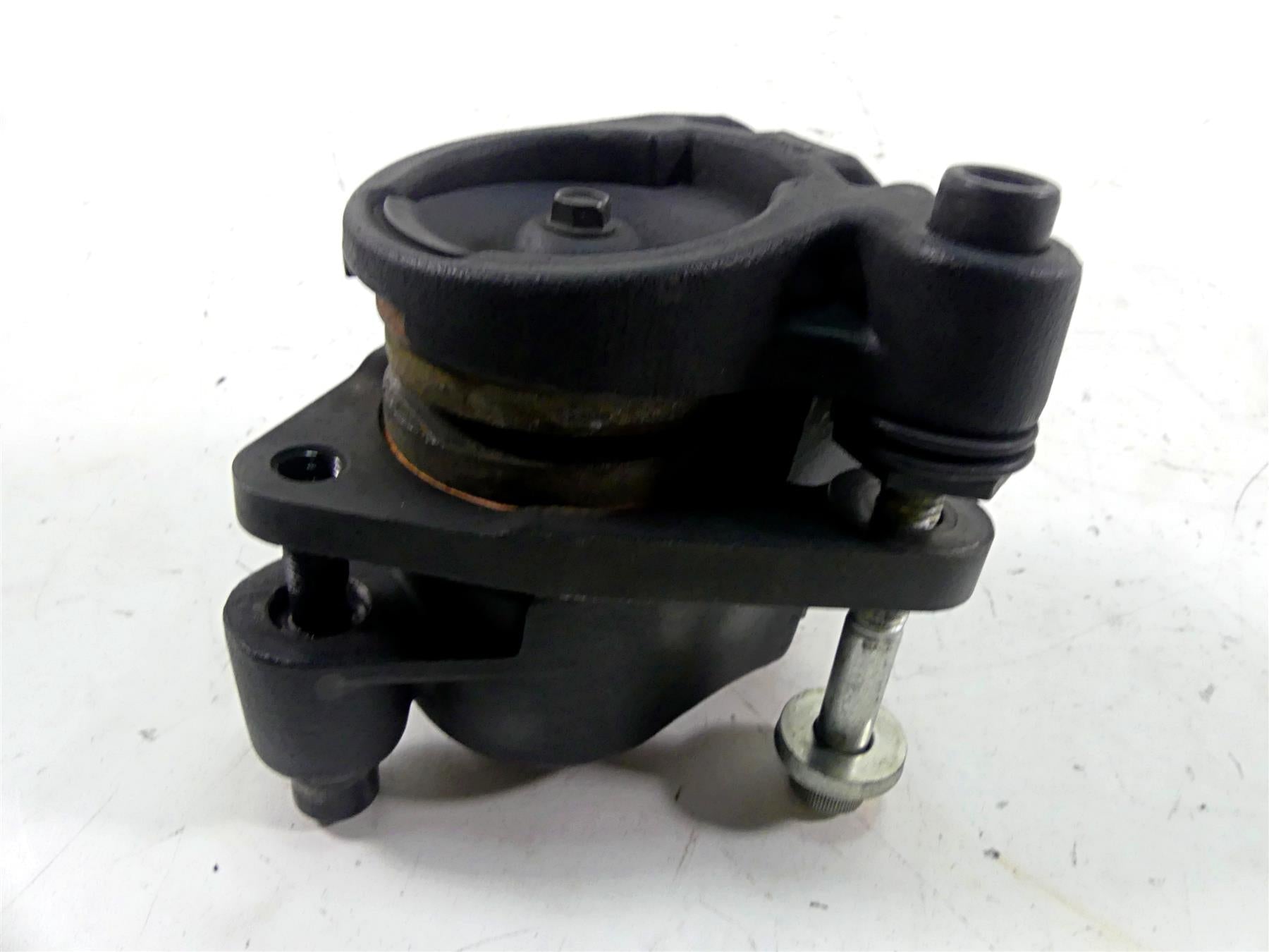 2006 Harley Softail FXSTSI Springer Front Brake Caliper 44077-88F {{ shop.shopifyCountryName }} - Mototech271