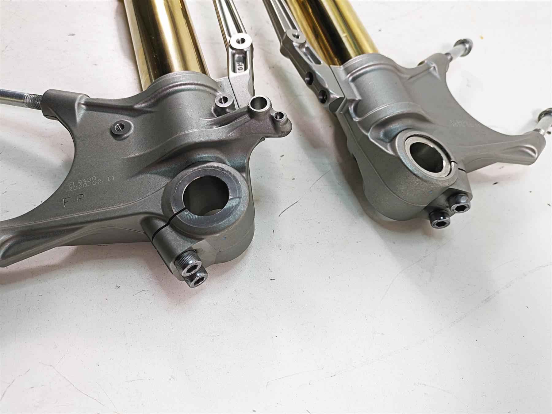 2020 Ducati Scrambler 1100 Sport Pro Front Ohlins Fork Legs 34421021A 34521021A {{ shop.shopifyCountryName }} - Mototech271