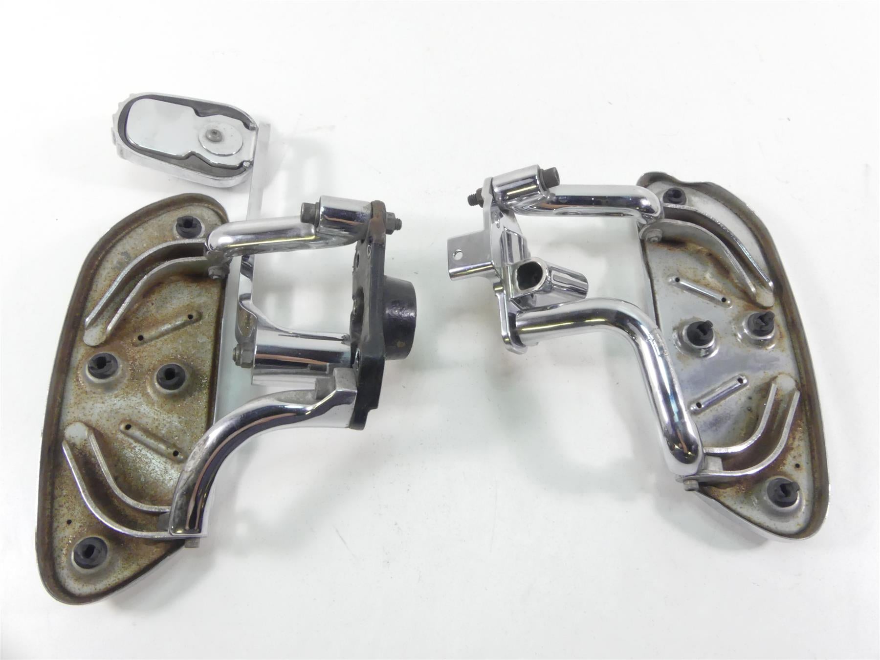 2012 Harley CVO FLHX SE3 Street Glide Front Floorboard Brake Pedal Set 42638-08 {{ shop.shopifyCountryName }} - Mototech271