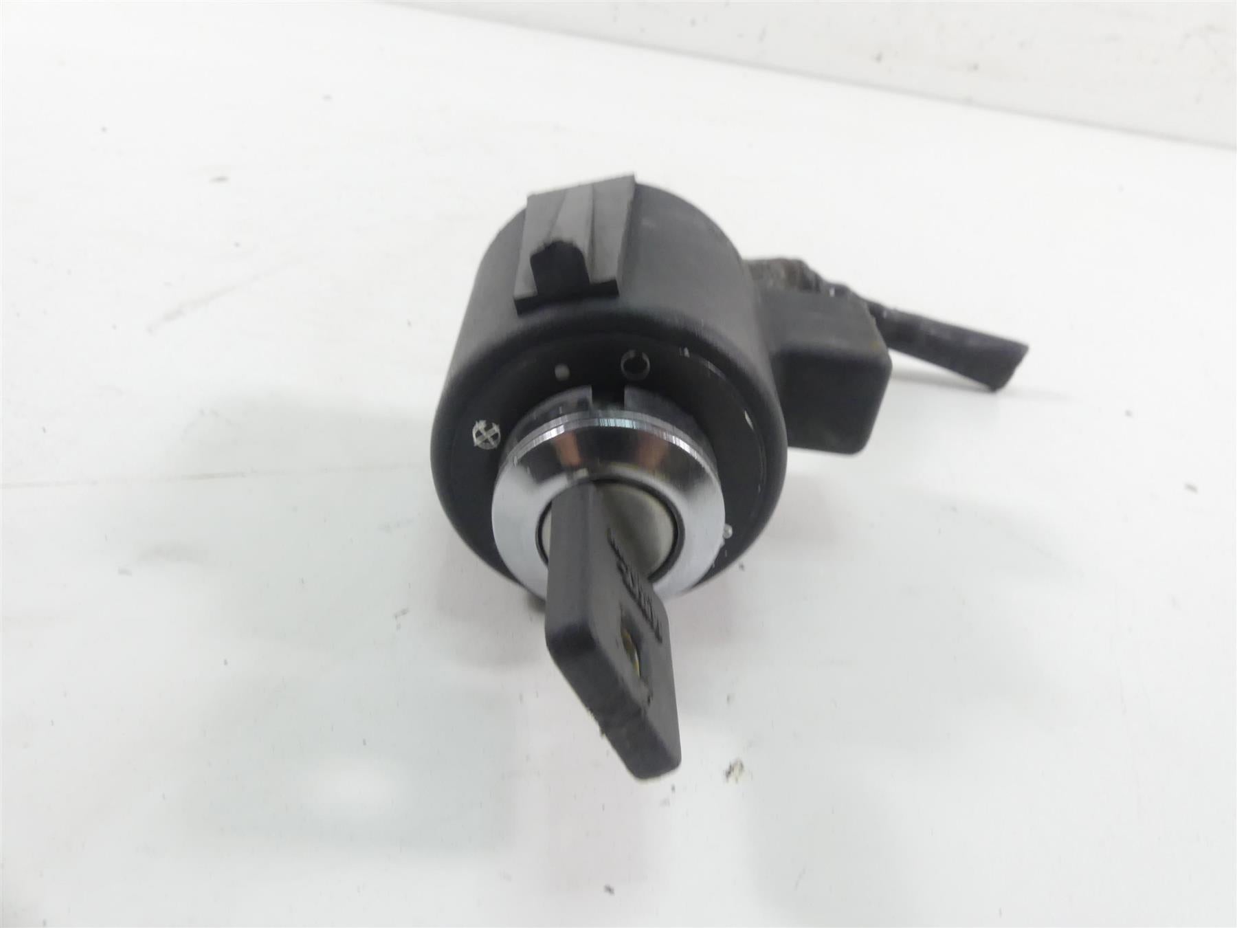 2003 Harley Sportster XL1200 C 100th Anniv Ignition Switch Key Set 71441-94 {{ shop.shopifyCountryName }} - Mototech271