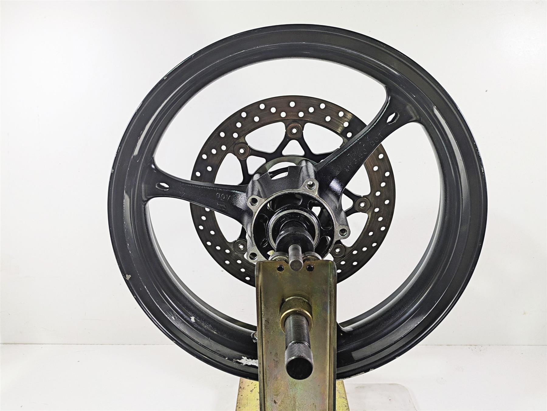 2006 Suzuki GSXR1000 K6 Straight 17x3.5 Front Wheel Rim 54111-41G00-019 {{ shop.shopifyCountryName }} - Mototech271