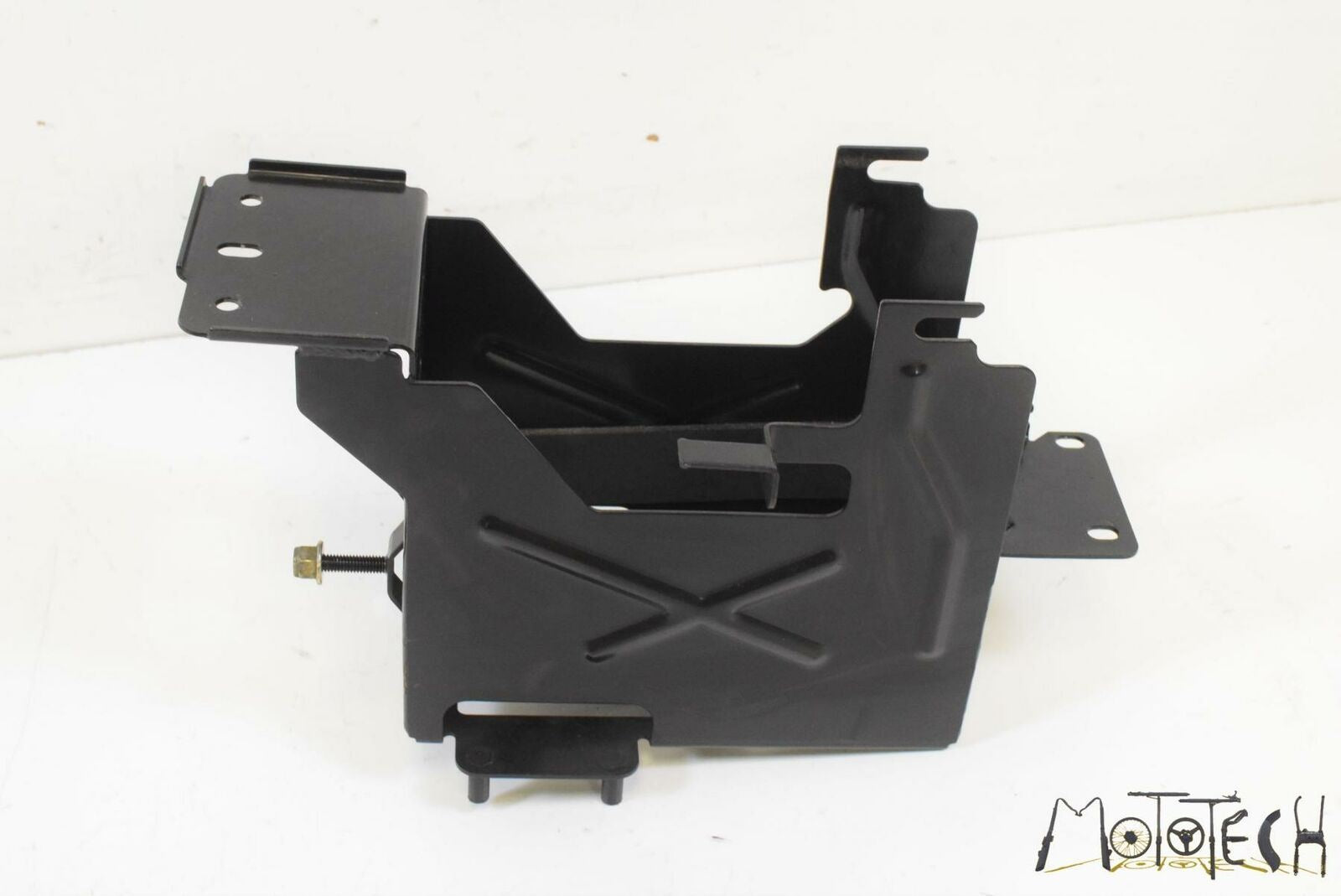 2016 Indian Chief Dark Horse Battery Tray Holder Bracket Mount 1018971-329 {{ shop.shopifyCountryName }} - Mototech271