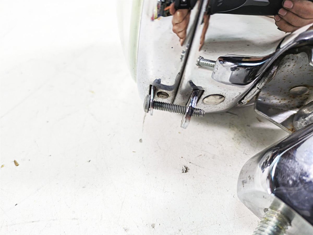2007 Harley Sportster XL1200 C Headlight Head Light & Mount 5-3/4" 69681-07B {{ shop.shopifyCountryName }} - Mototech271