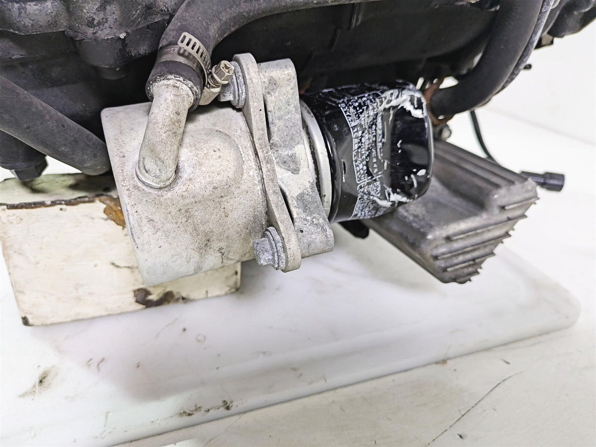 2005 Kawasaki ZX1000 ZX10R Ninja Engine Motor Crankcase - Read 14001-0058 {{ shop.shopifyCountryName }} - Mototech271