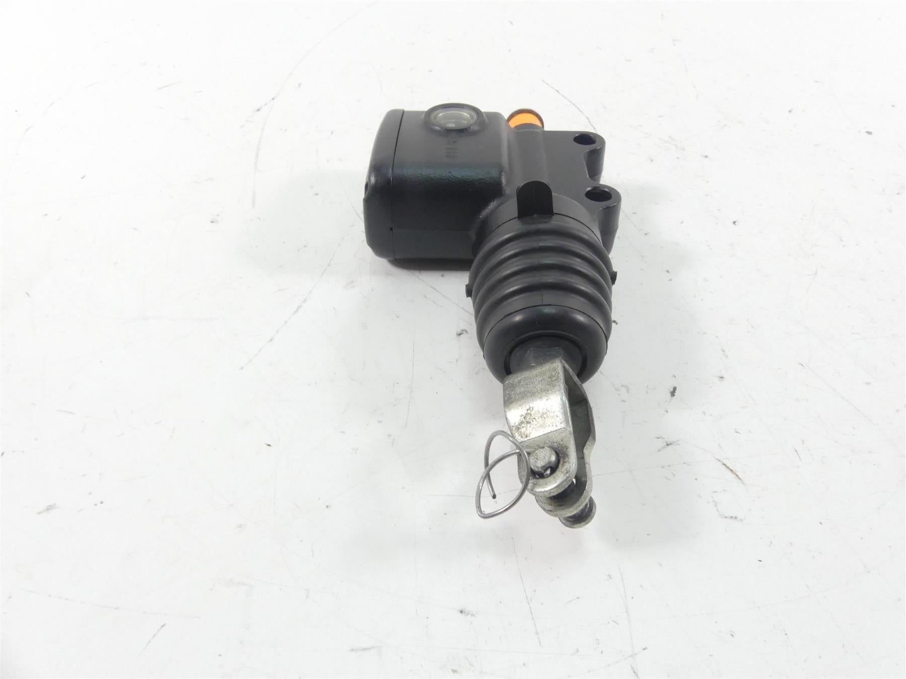 2021 Harley Softail FXBBS Street Bob Rear Brake Master Cylinder 41700460 {{ shop.shopifyCountryName }} - Mototech271