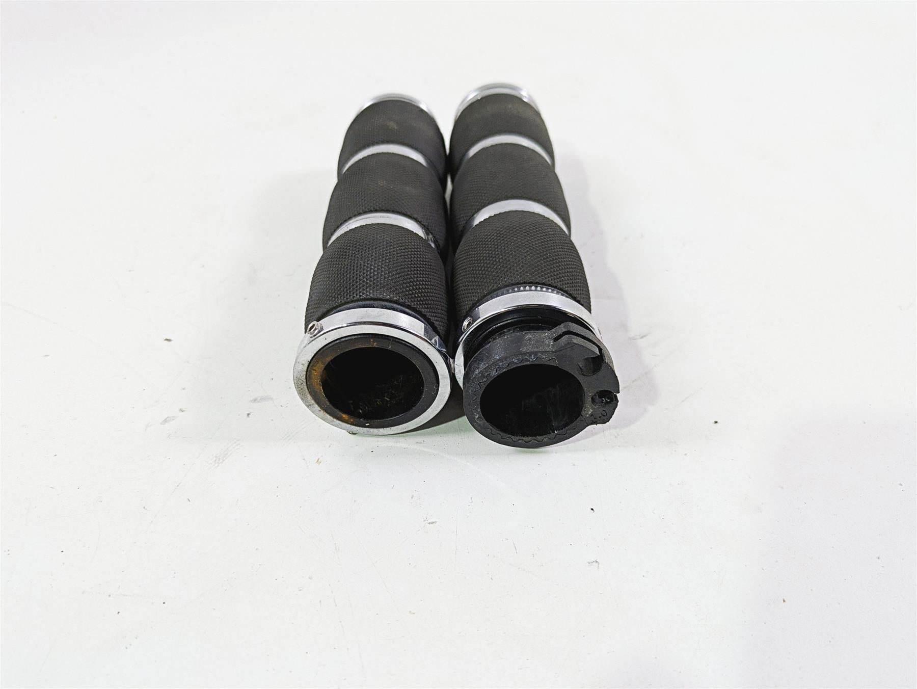 2006 Triumph Rocket 3 Avon Air Cushion Grip Set MT-AIR-90-CH {{ shop.shopifyCountryName }} - Mototech271