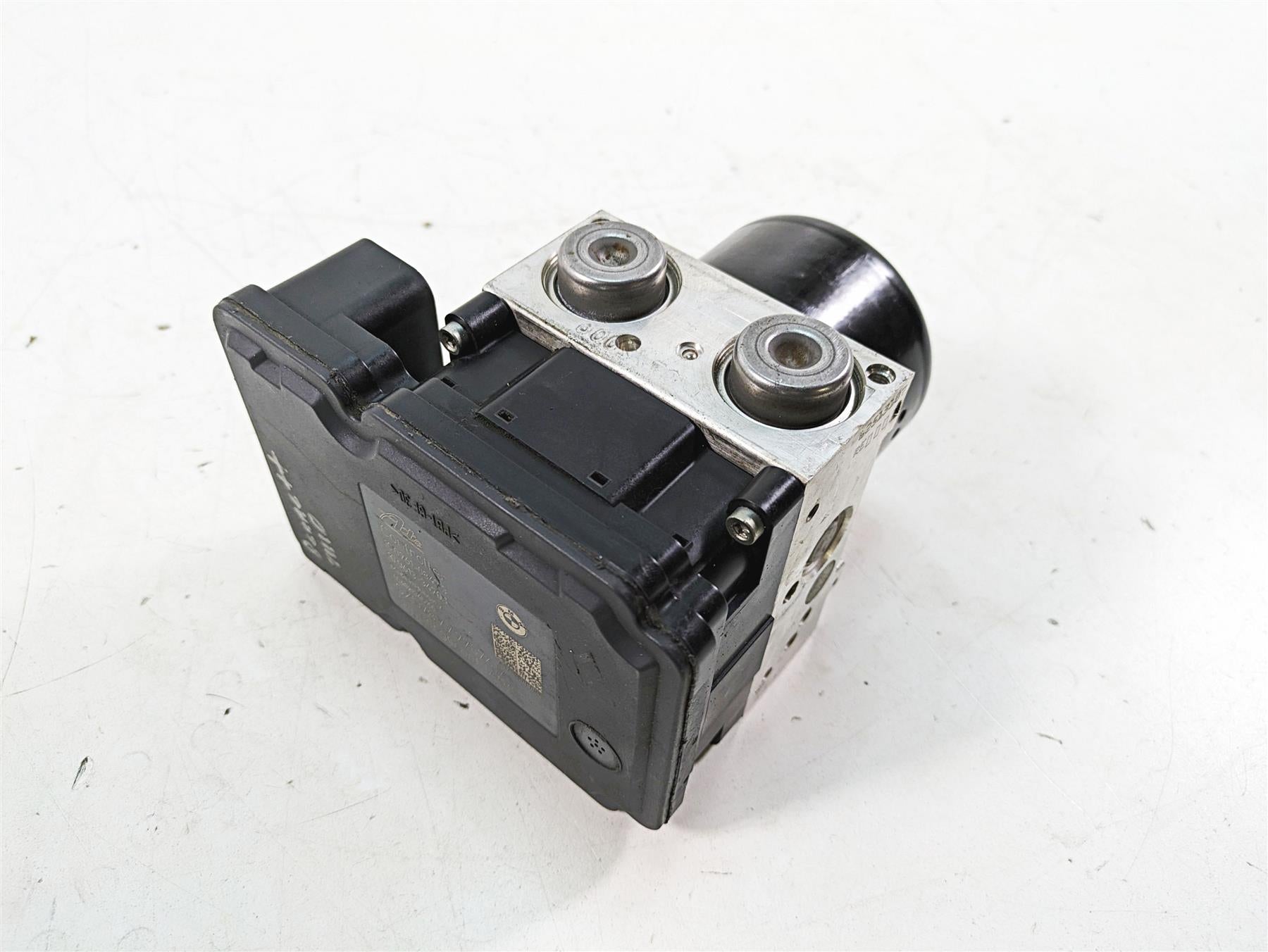 2007 BMW R1200GS K255 Adv Abs Brake Pump Module Gen2 34517715109 7707617 {{ shop.shopifyCountryName }} - Mototech271
