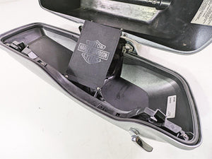 2010 Harley Touring FLHX Street Glide Right Saddlebag Saddle Bag READ 90752-93 | Mototech271