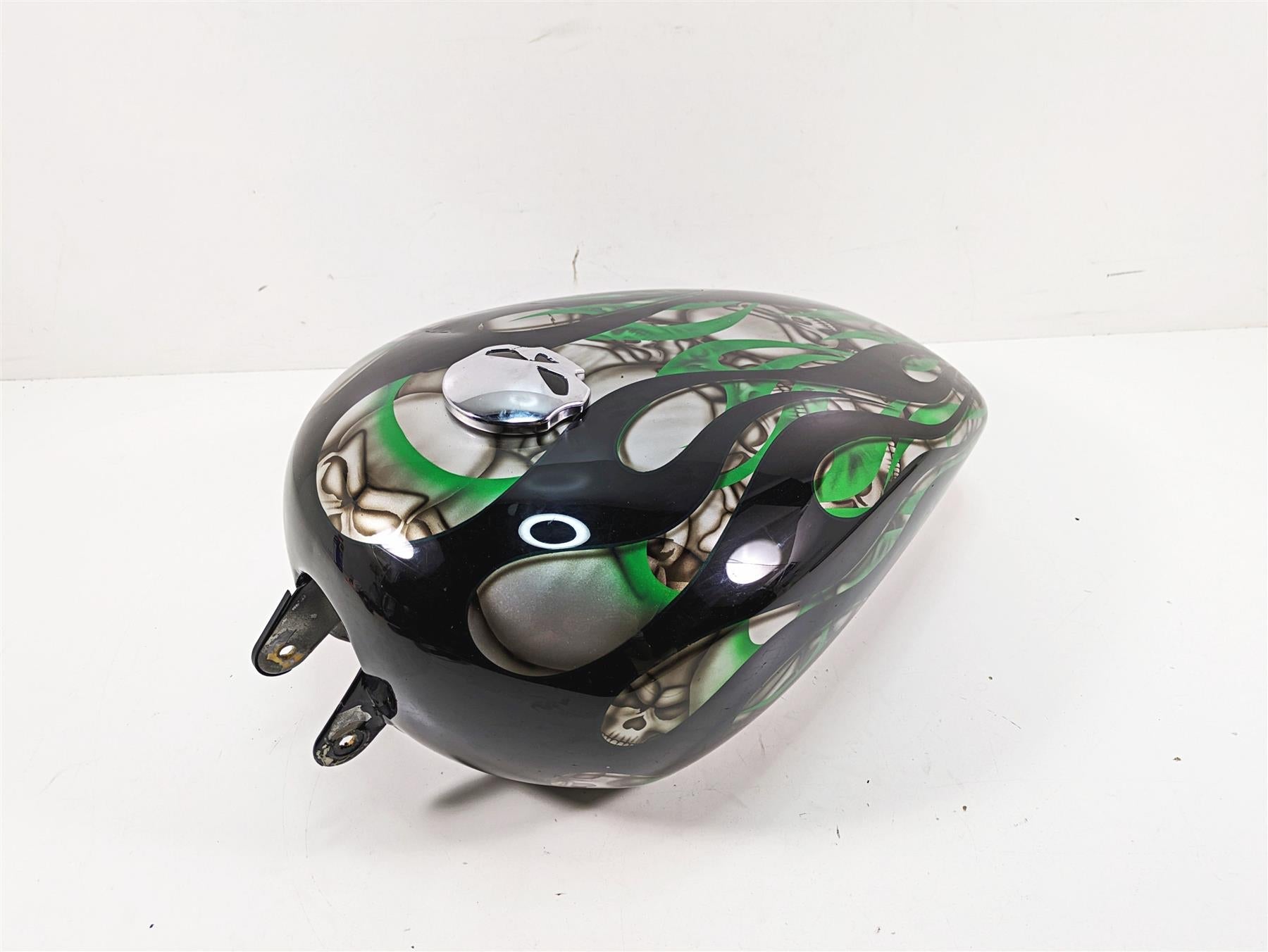 2006 Harley Sportster XL1200 Fuel Gas Petrol Tank Custom Paint - Read 62213-04 {{ shop.shopifyCountryName }} - Mototech271