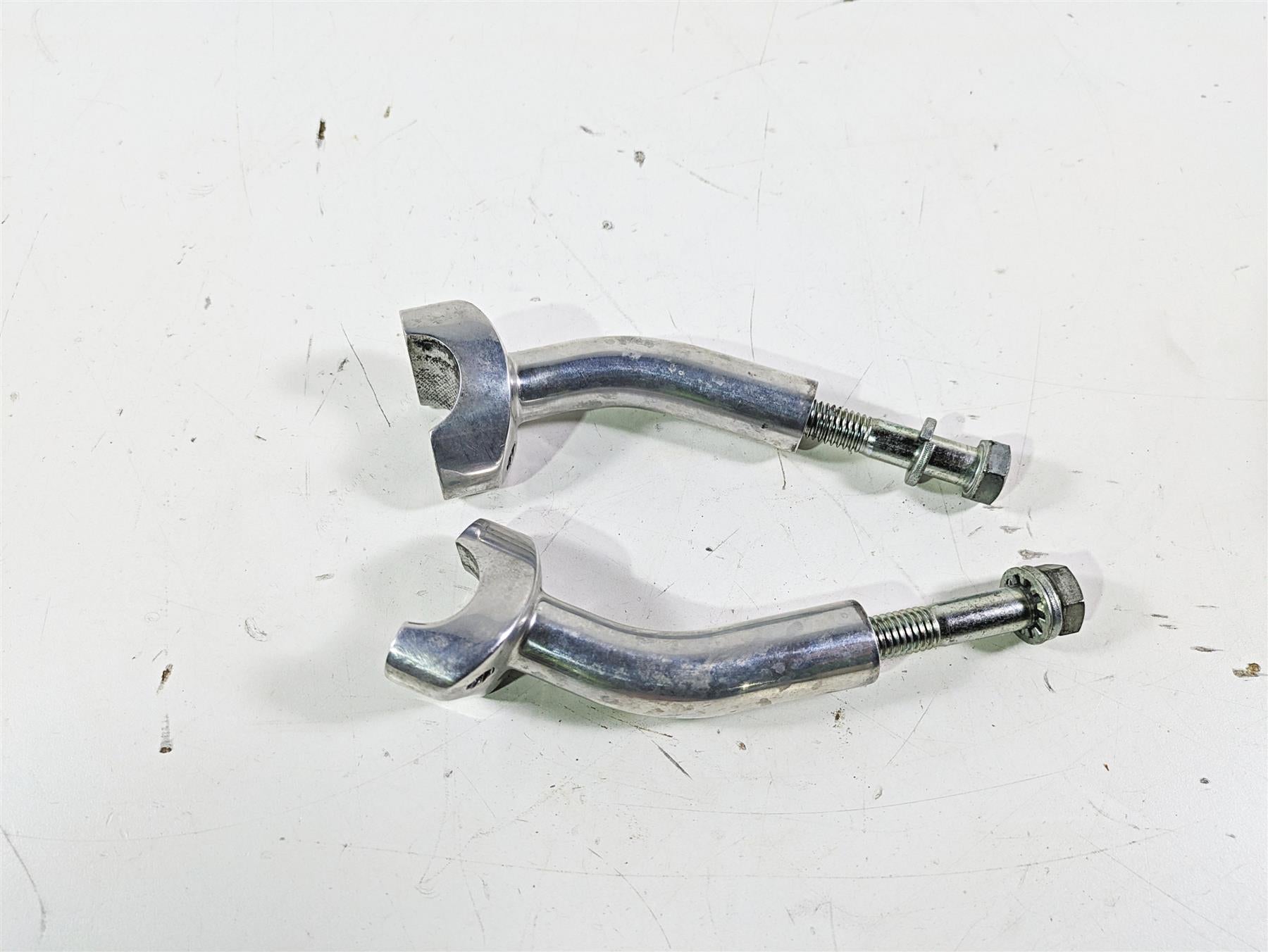 2003 Harley Dyna FXDL Low Rider 100TH 4" Pullback Handle Bar Riser Set 56122-77 {{ shop.shopifyCountryName }} - Mototech271