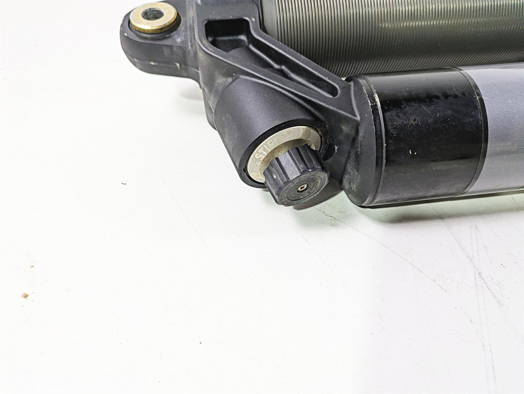 2021 Kawasaki Teryx KRX KRF 1000 Right Rear Shock Damper 45014-0628 {{ shop.shopifyCountryName }} - Mototech271