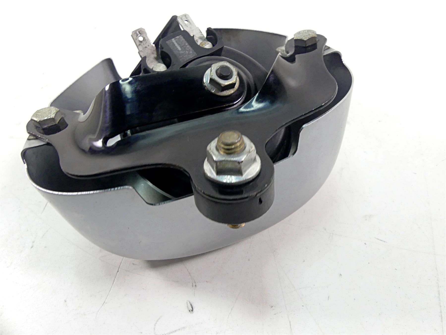 2015 Harley VRSCF Muscle V-Rod Horn & Silver Cover 69053-09 {{ shop.shopifyCountryName }} - Mototech271