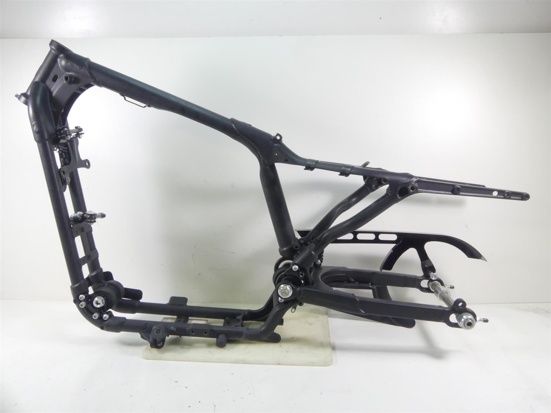 2020 Harley XL1200 CX Sportster Roadster Main Frame Chassis & Swingarm Salvage Arkansas Title 47000114 {{ shop.shopifyCountryName }} - Mototech271