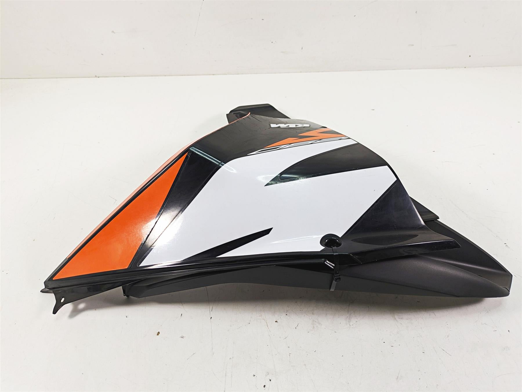 2020 KTM 1290 Super Adventure R Left Tank Fairing Cover Set -Read 6070810200033 {{ shop.shopifyCountryName }} - Mototech271