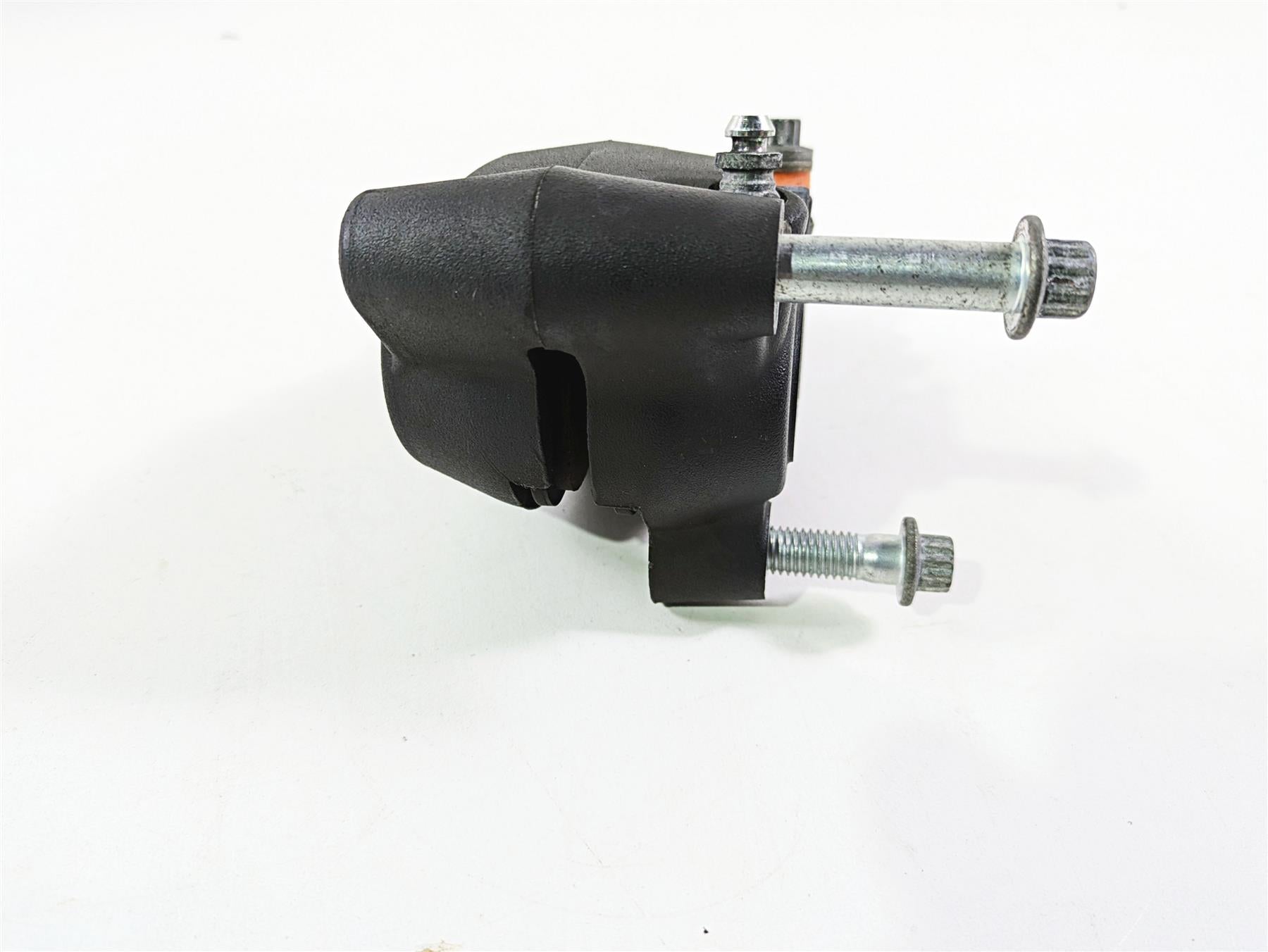 2017 Harley Dyna FXDB Street Bob Front Brake Caliper 41300001 {{ shop.shopifyCountryName }} - Mototech271